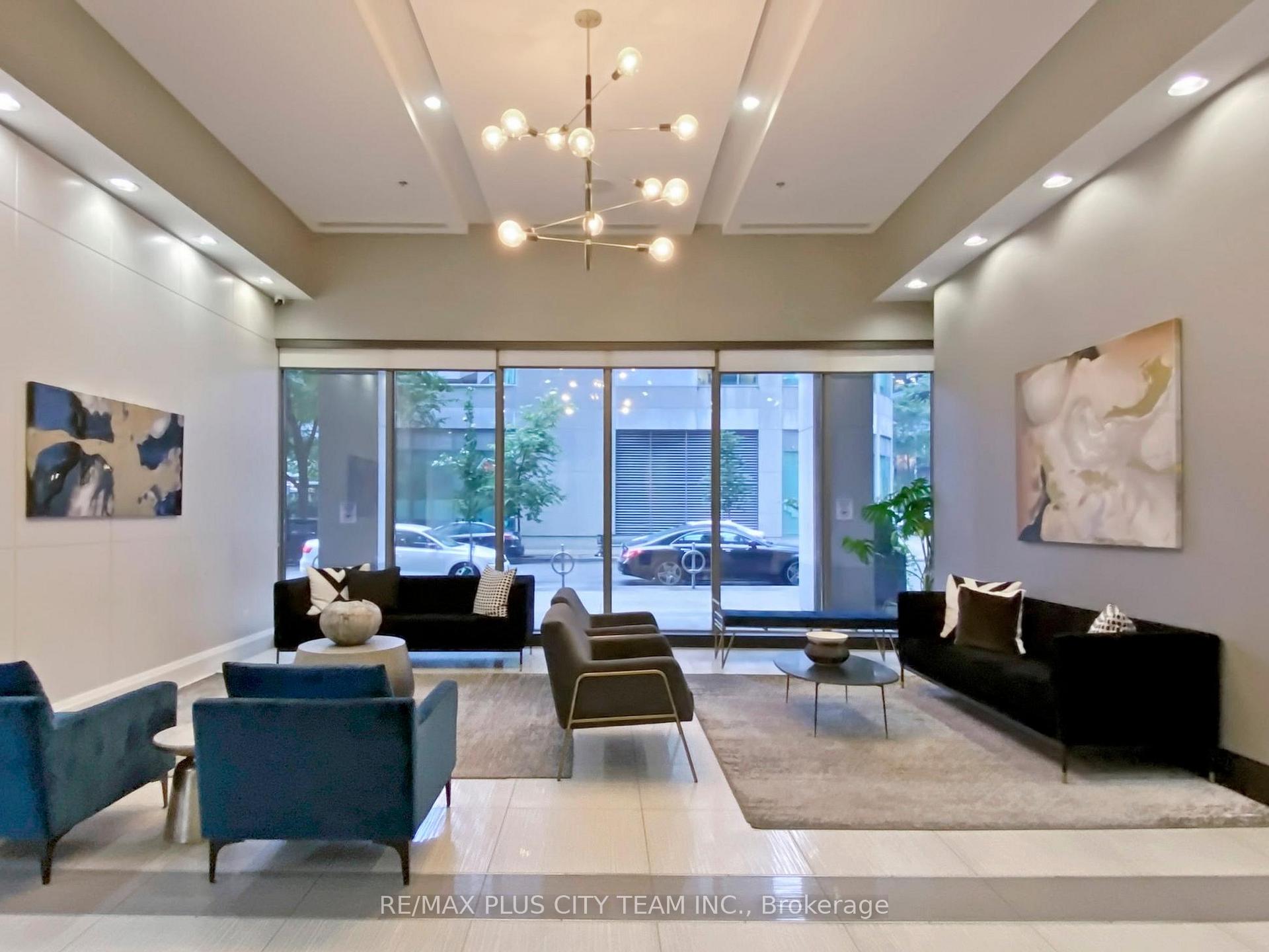 Photo 18 of Unit 1103, 19 Grand Trunk Crescent, Toronto, Waterfront Communities — HOMEH