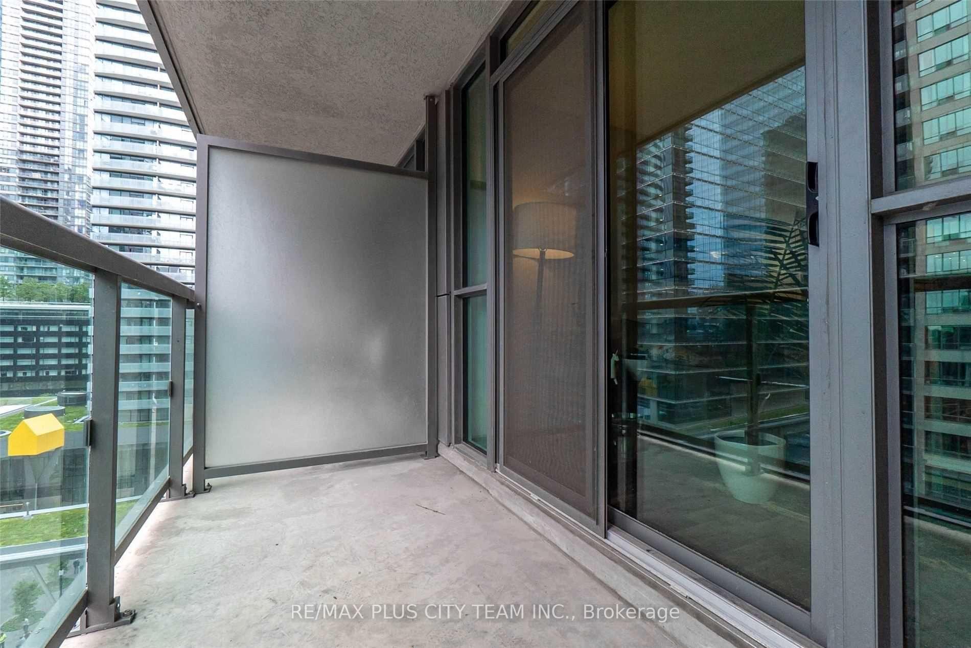 Photo 24 of Unit 1103, 19 Grand Trunk Crescent, Toronto, Waterfront Communities — HOMEH