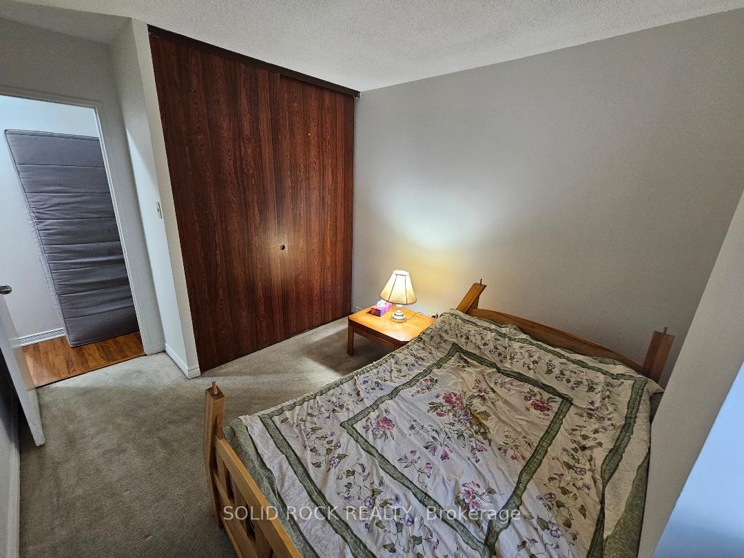 Photo 18 of Unit 304, 2000 Jasmine Crescent, Ottawa, Beacon Hill South — HOMEH