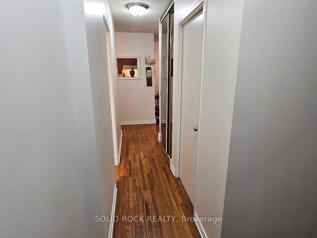 Photo 20 of Unit 304, 2000 Jasmine Crescent, Ottawa, Beacon Hill South — HOMEH