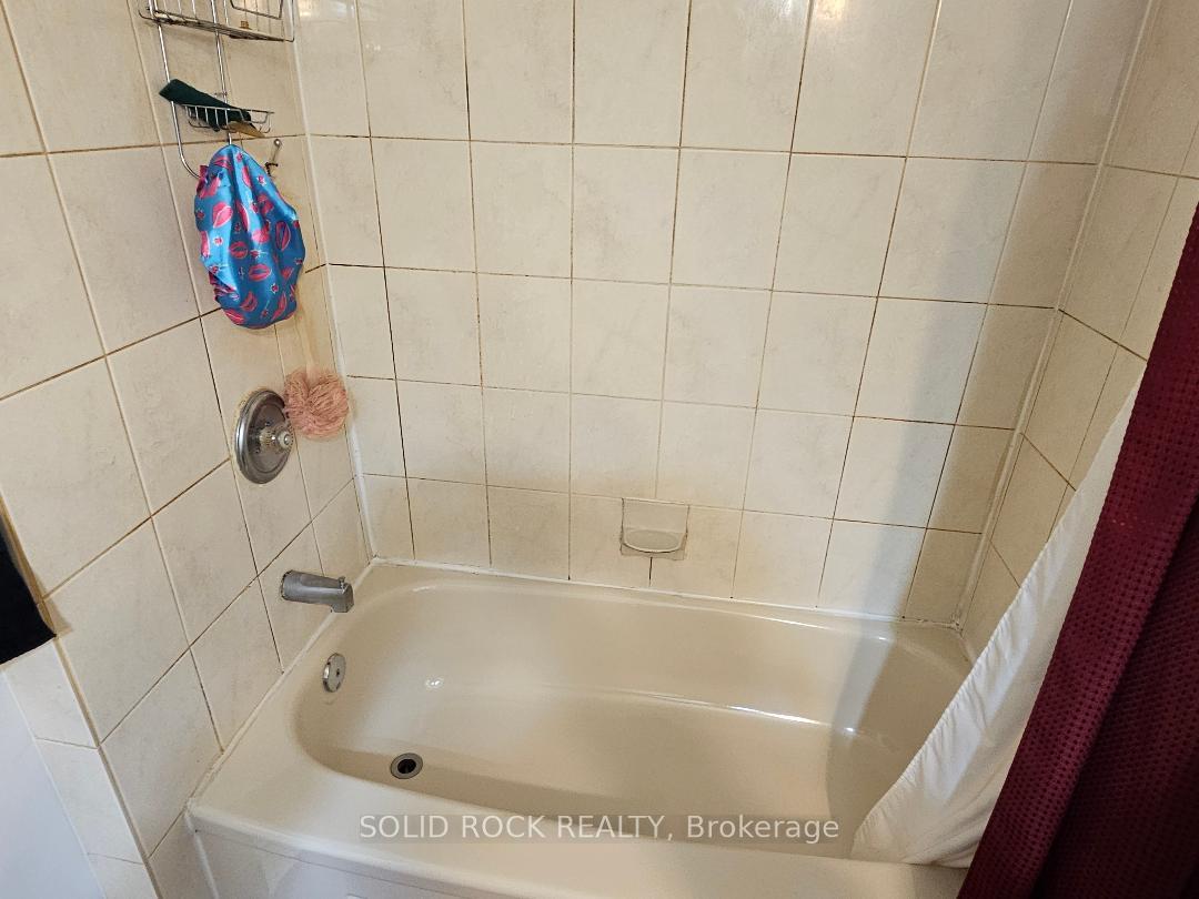 Photo 26 of Unit 304, 2000 Jasmine Crescent, Ottawa, Beacon Hill South — HOMEH