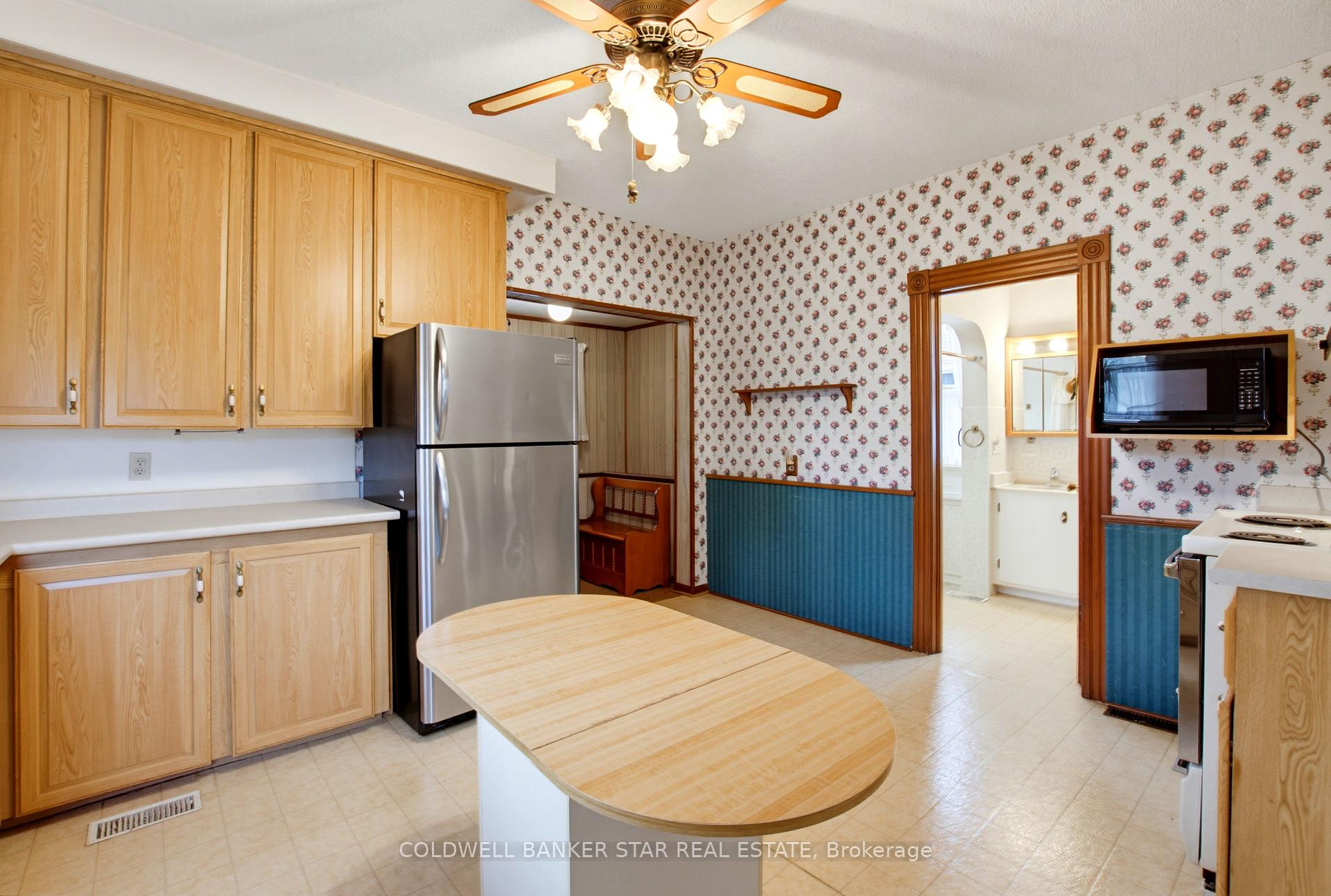 Photo 19 of 27 Fourth Avenue, St. Thomas — HOMEH