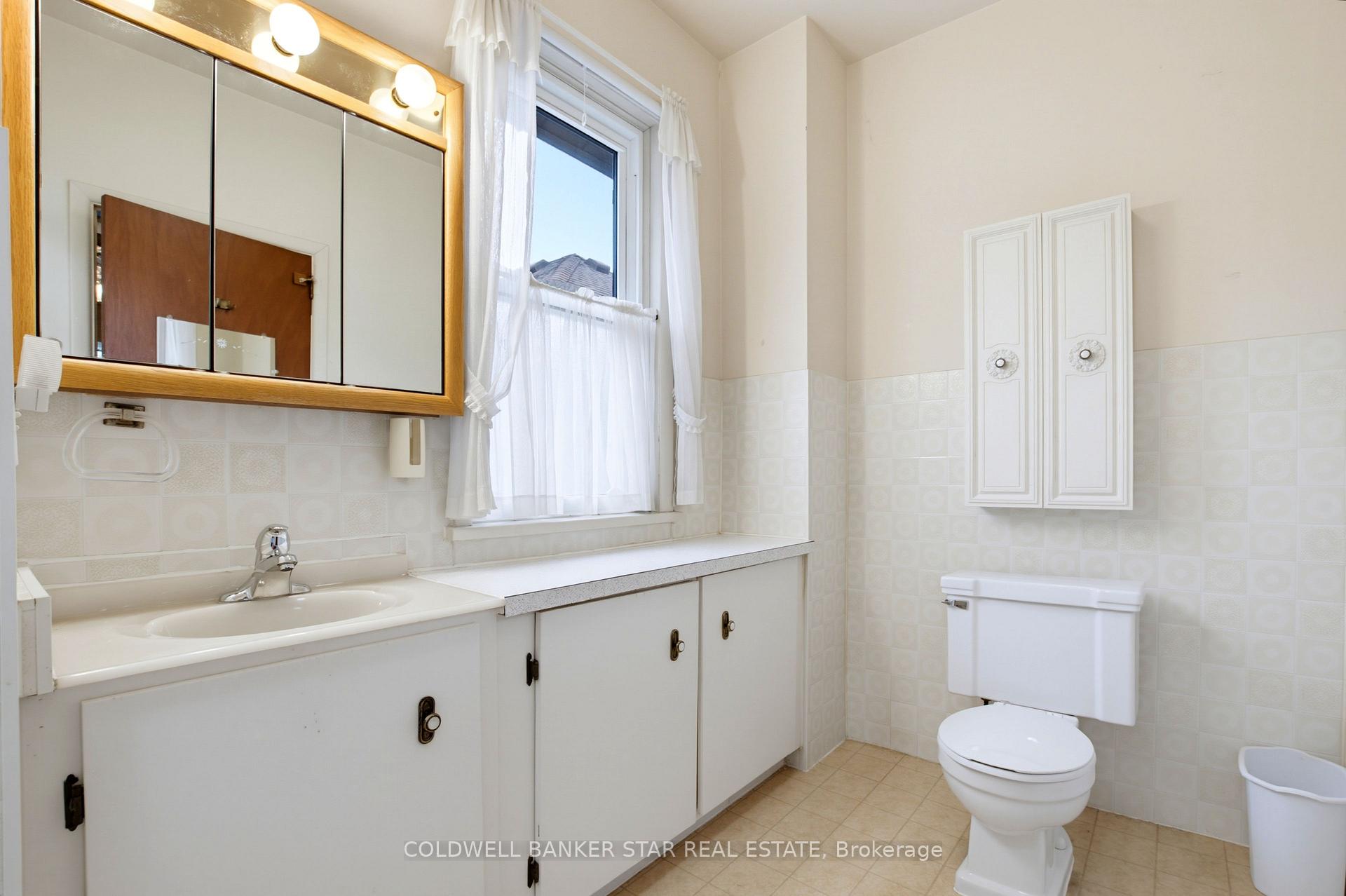 Photo 22 of 27 Fourth Avenue, St. Thomas — HOMEH