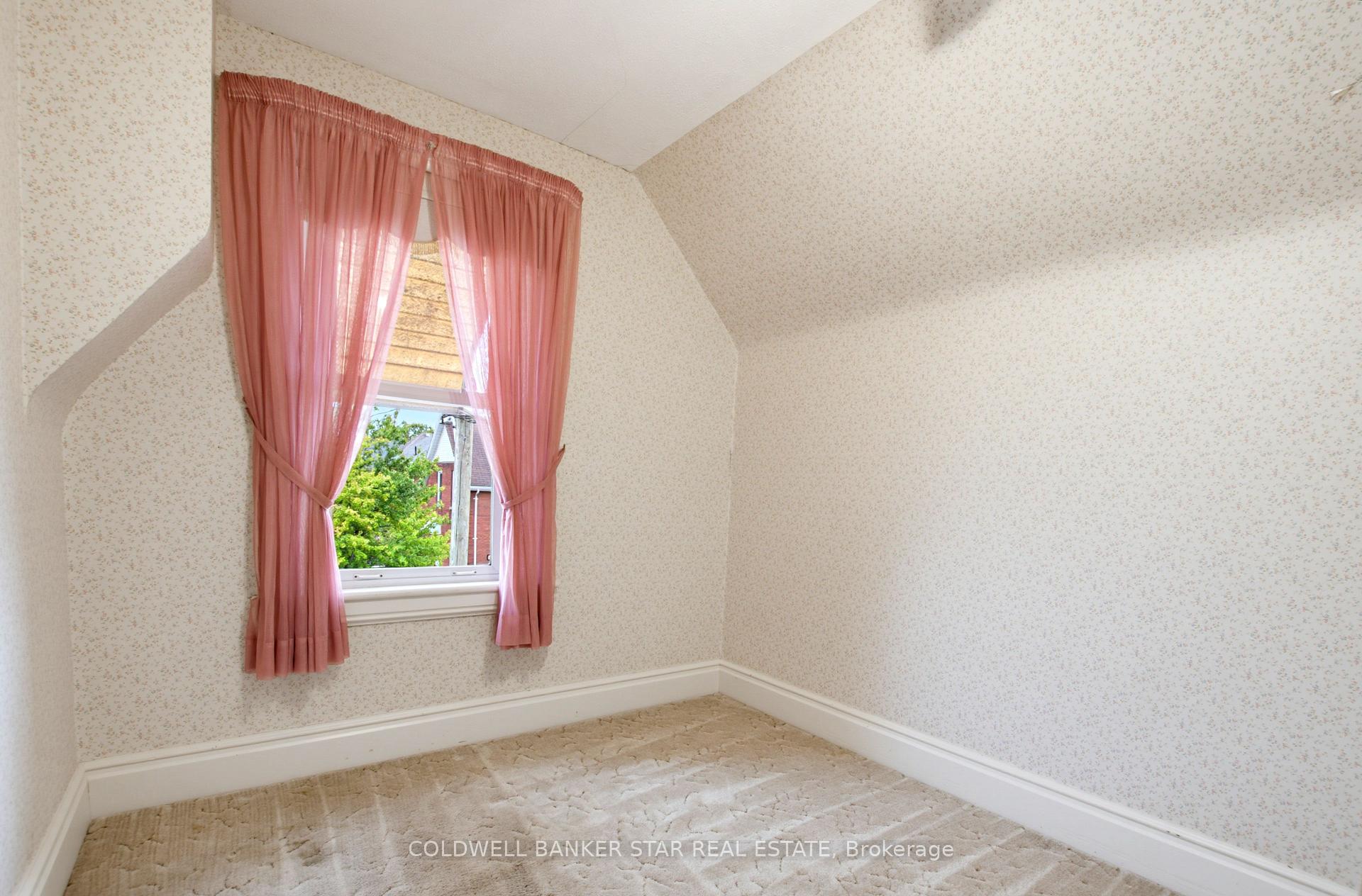 Photo 30 of 27 Fourth Avenue, St. Thomas — HOMEH