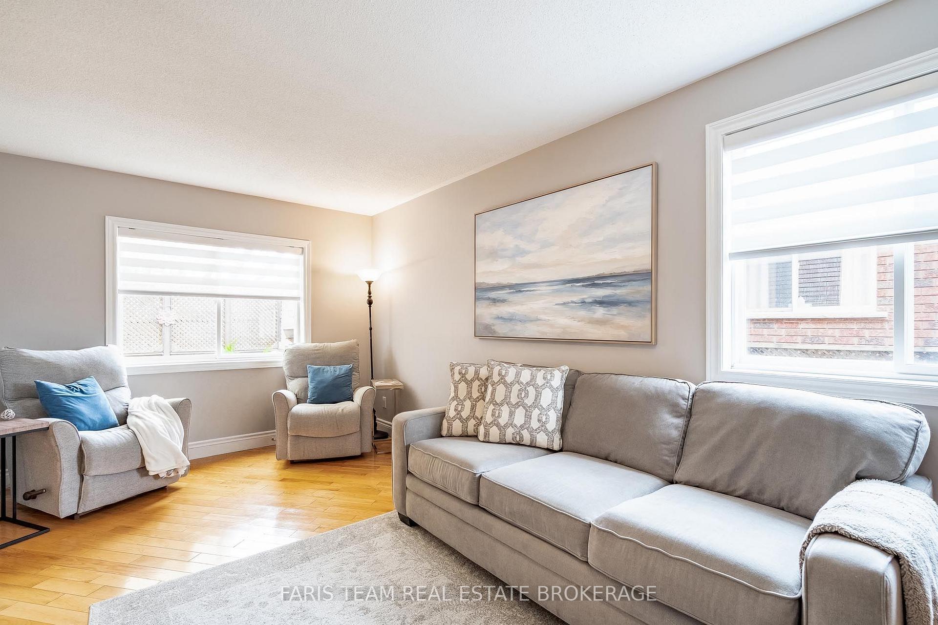 Photo 9 of 36 Red Oak Drive, Barrie, Holly — HOMEH