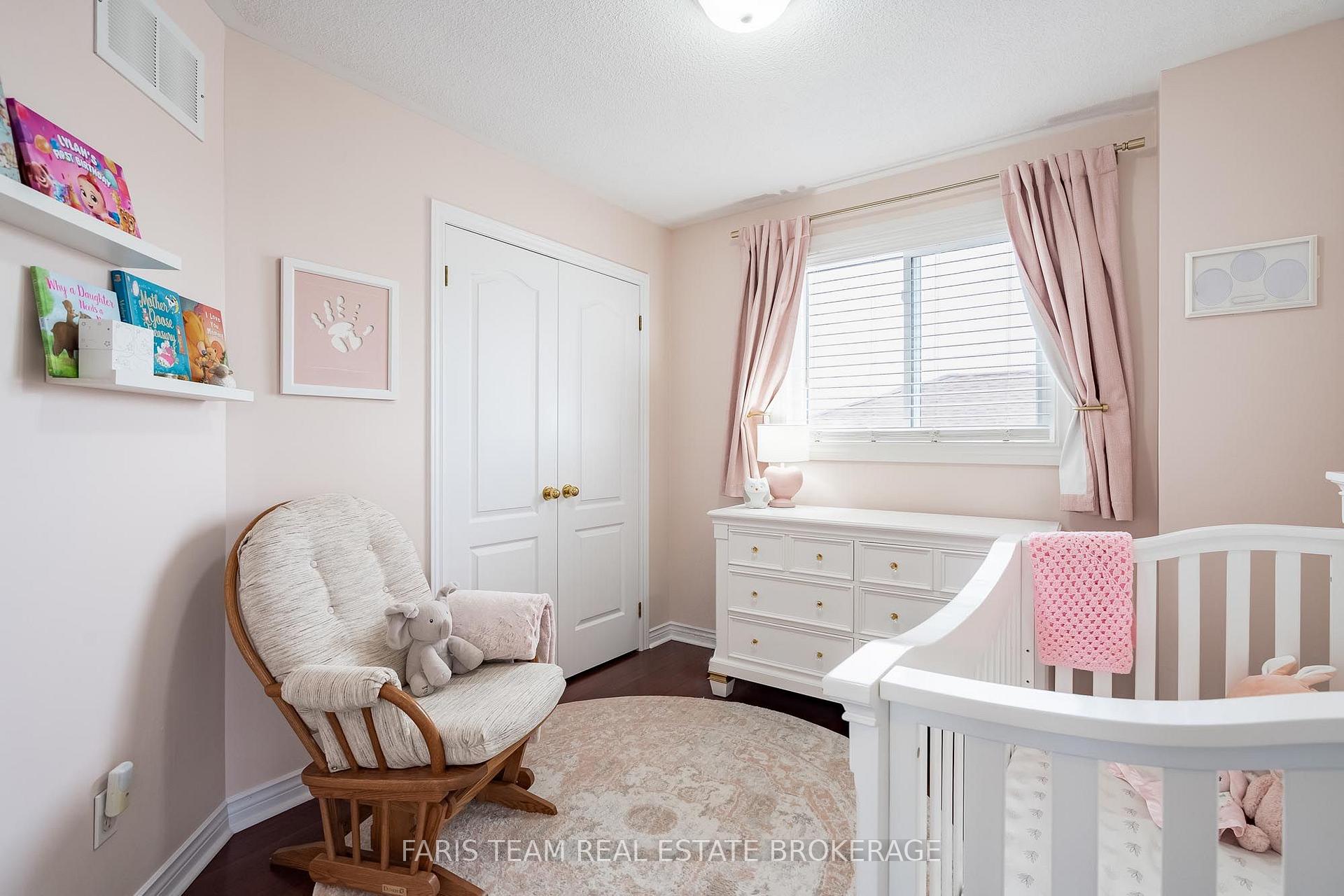Photo 15 of 36 Red Oak Drive, Barrie, Holly — HOMEH