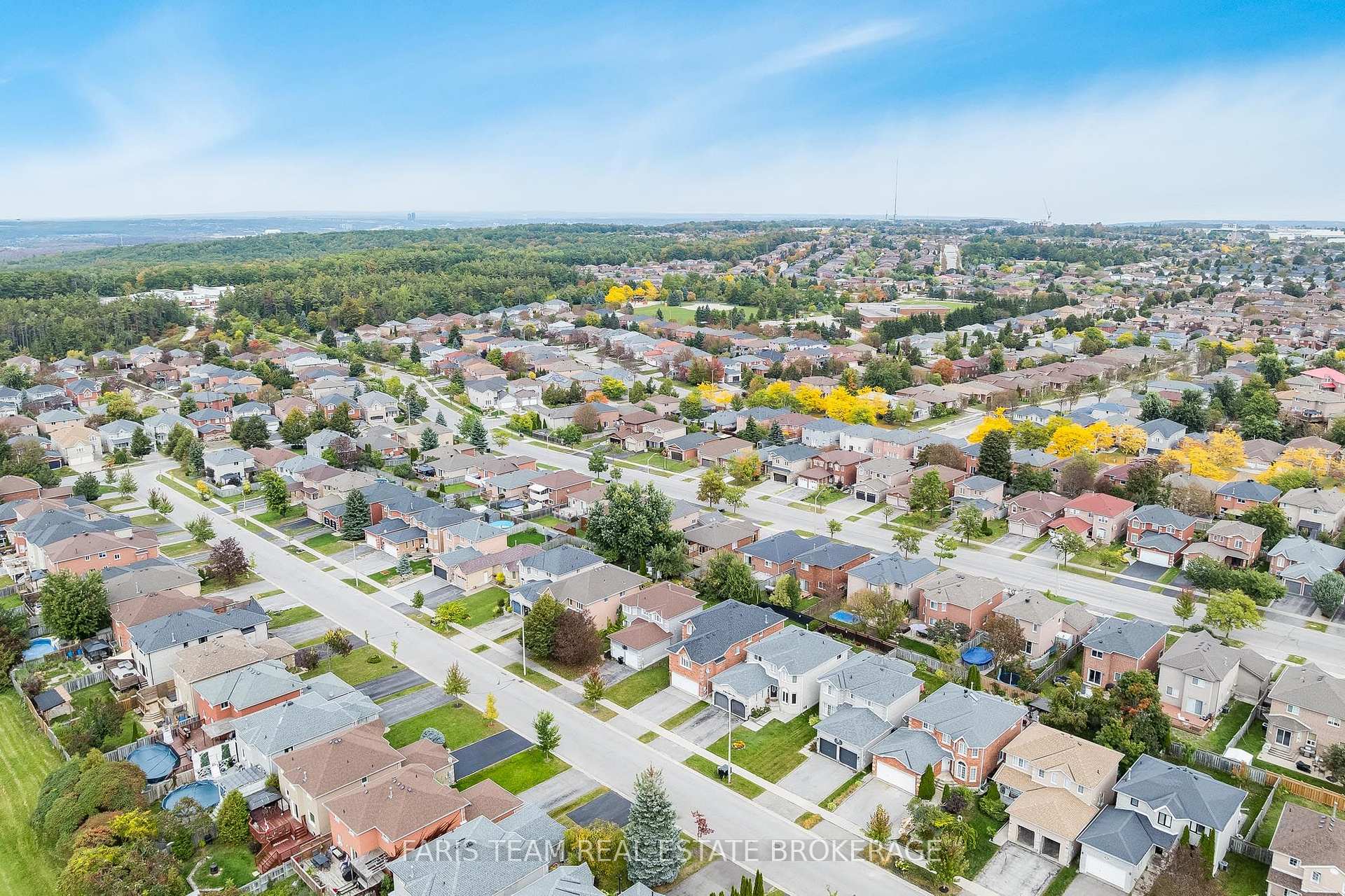 Photo 27 of 36 Red Oak Drive, Barrie, Holly — HOMEH