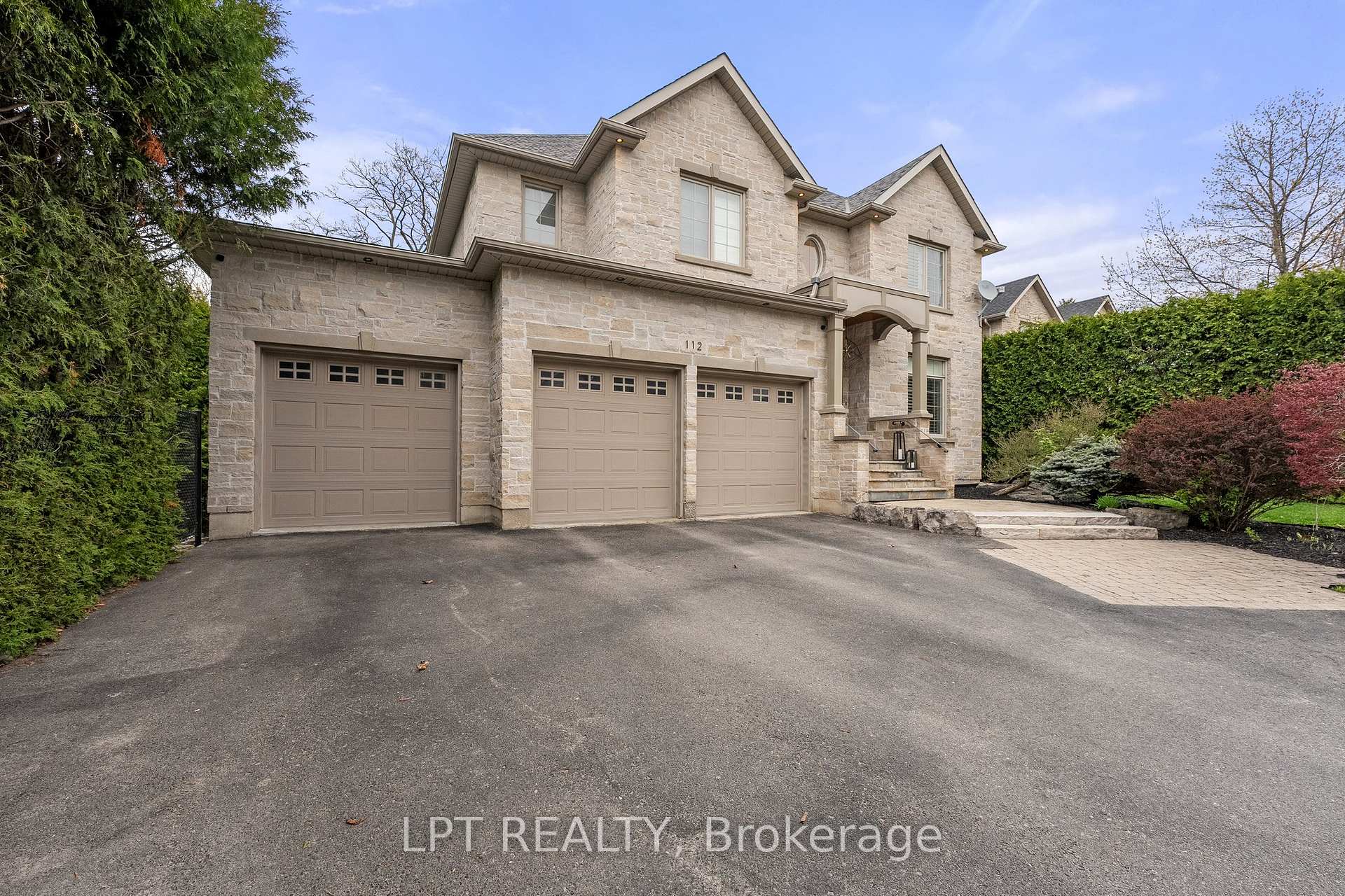 Photo 4 of 112 Tyler Street, Aurora, Aurora Village — HOMEH
