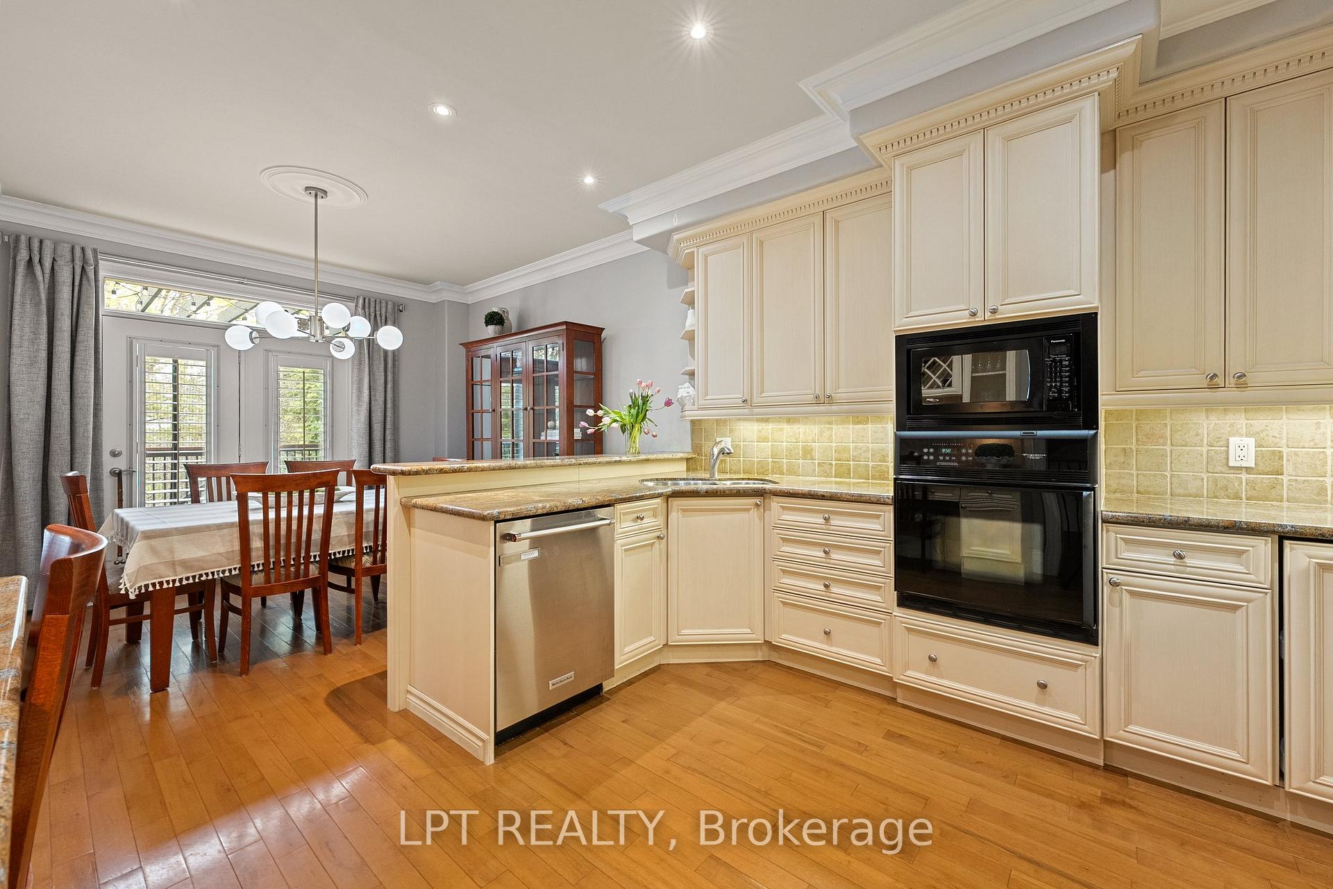 Photo 15 of 112 Tyler Street, Aurora, Aurora Village — HOMEH