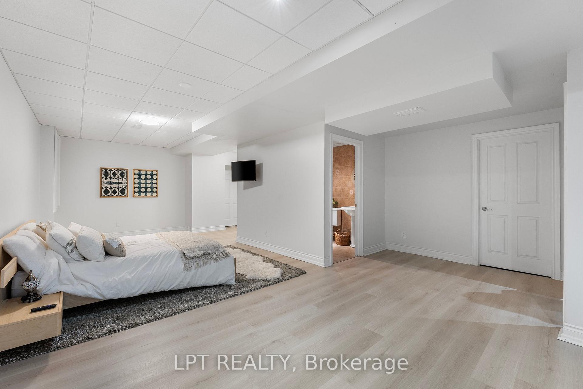 Photo 46 of 112 Tyler Street, Aurora, Aurora Village — HOMEH