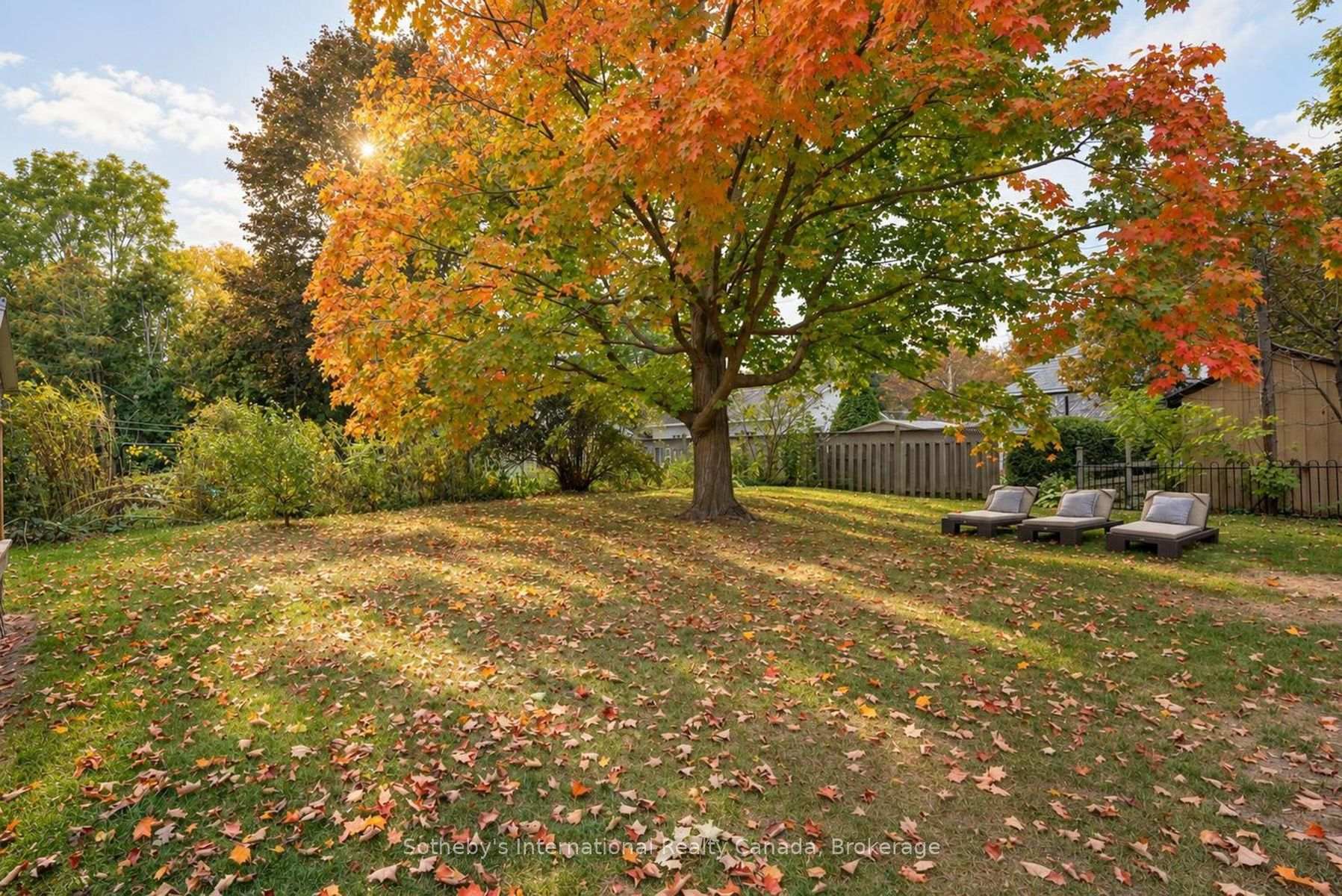 Photo 43 of 4 King Street, Clearview, Creemore — HOMEH
