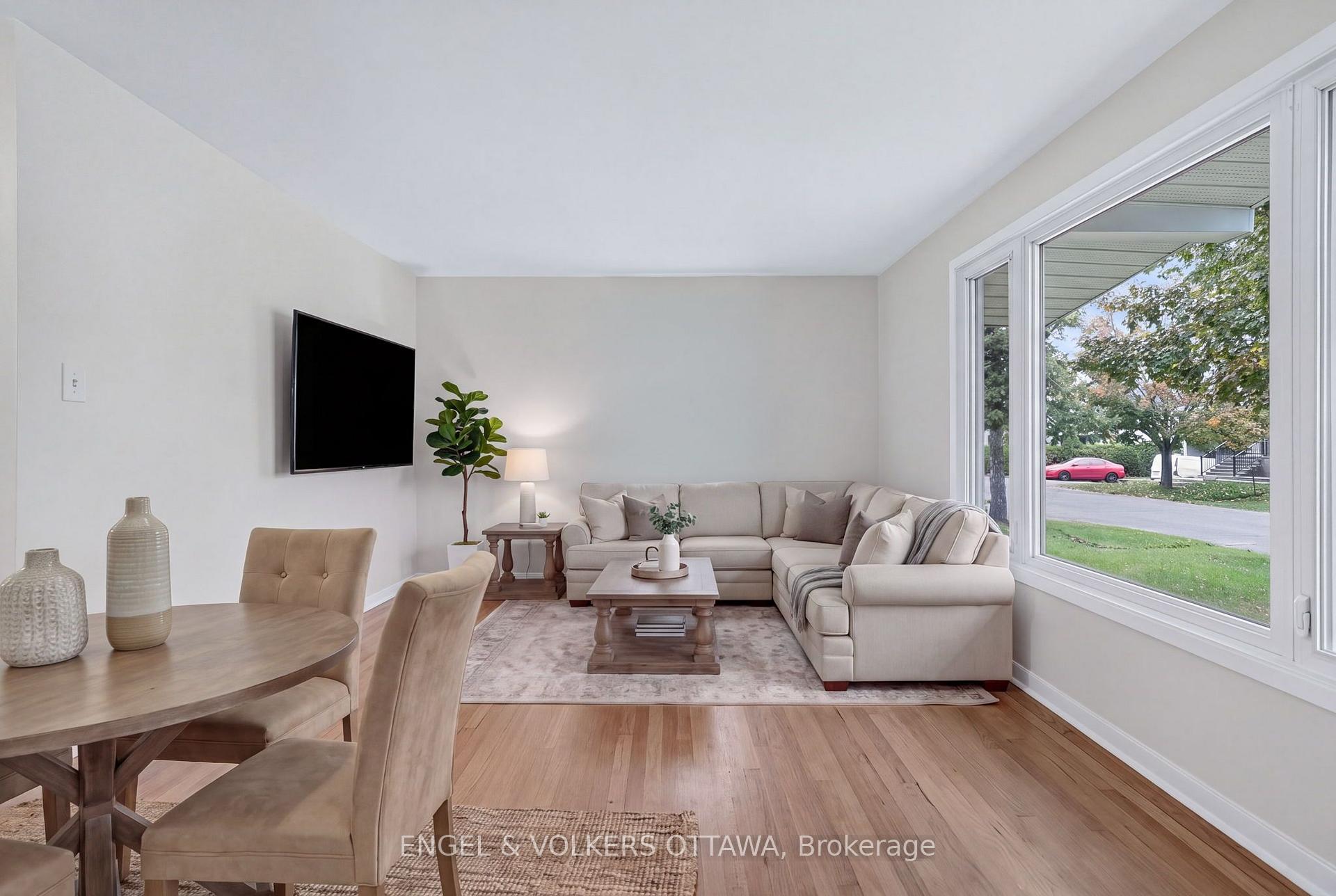 Photo 11 of 1238 St. Paul Avenue, Ottawa, Ellwood — HOMEH