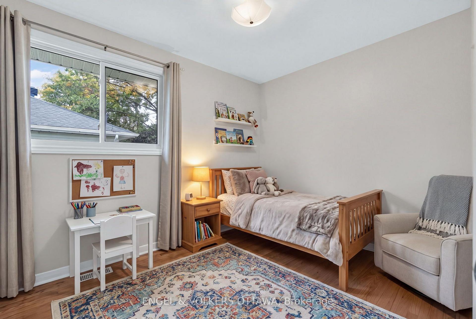 Photo 29 of 1238 St. Paul Avenue, Ottawa, Ellwood — HOMEH