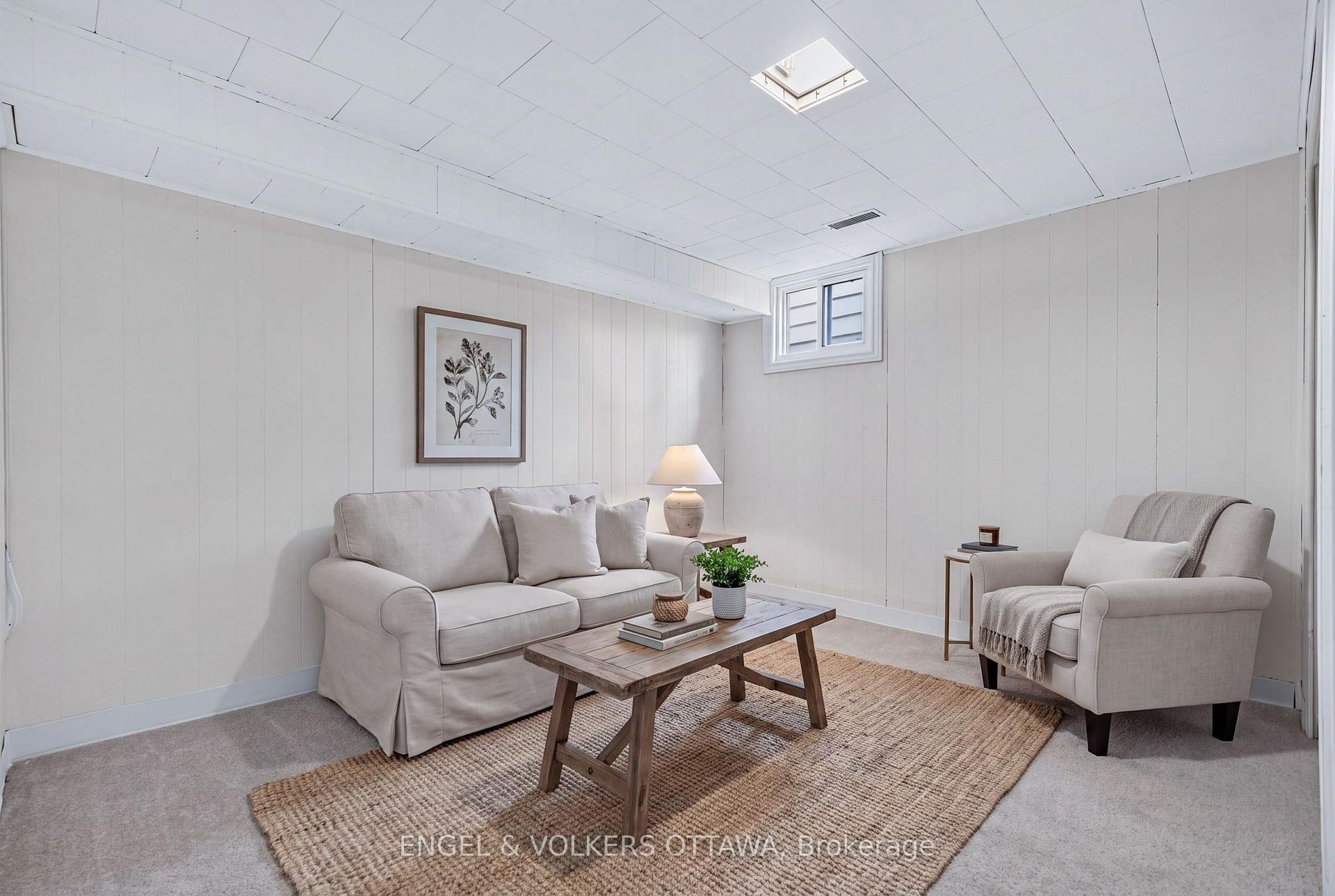 Photo 35 of 1238 St. Paul Avenue, Ottawa, Ellwood — HOMEH