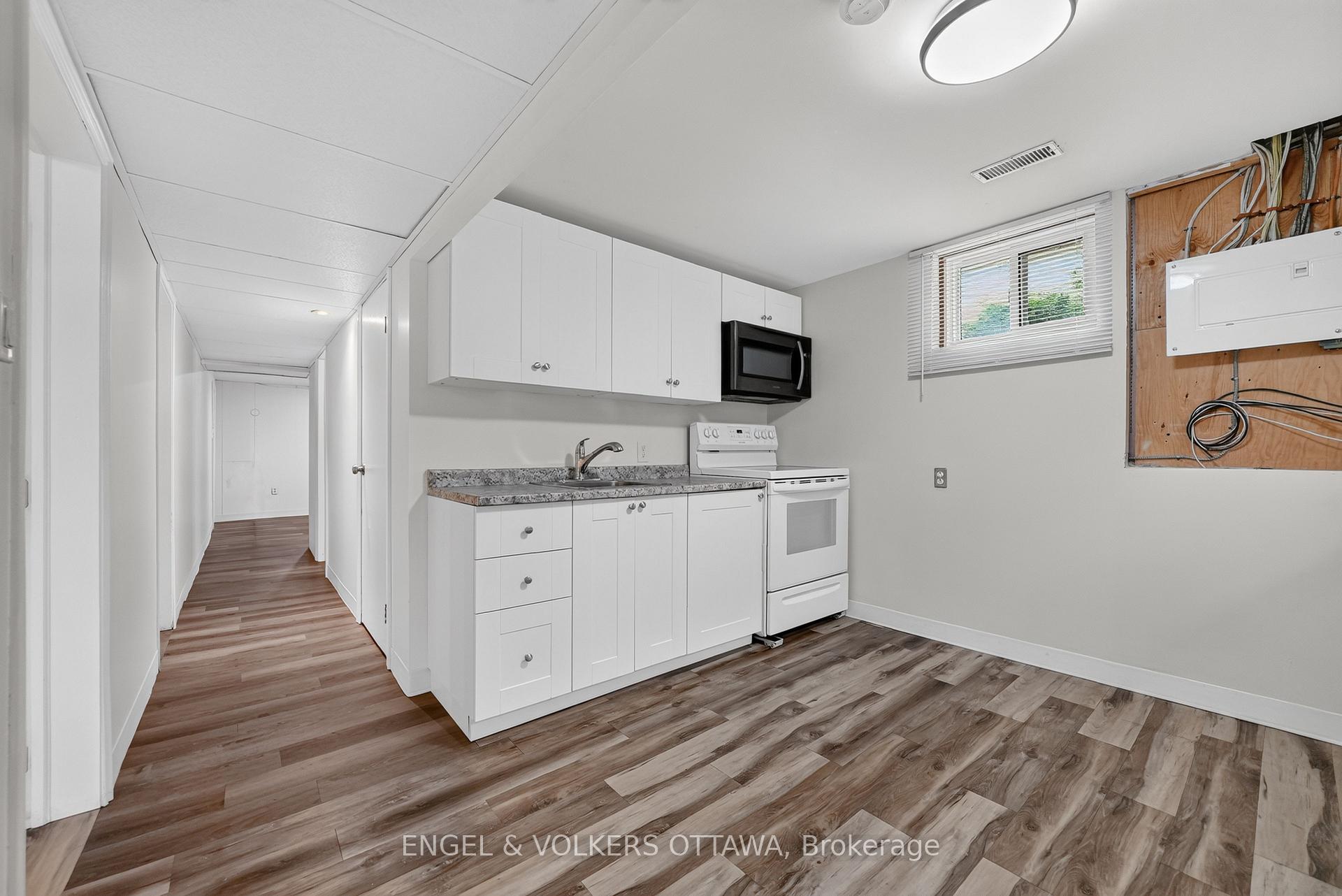 Photo 45 of 1238 St. Paul Avenue, Ottawa, Ellwood — HOMEH