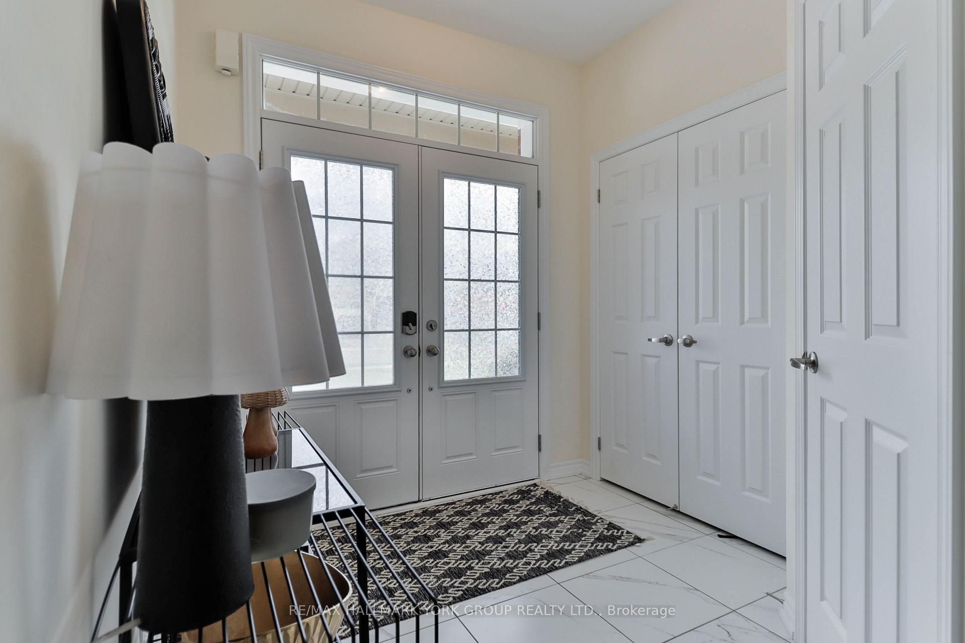 Photo 2 of 434 Ritas Avenue, Newmarket, Summerhill Estates — HOMEH