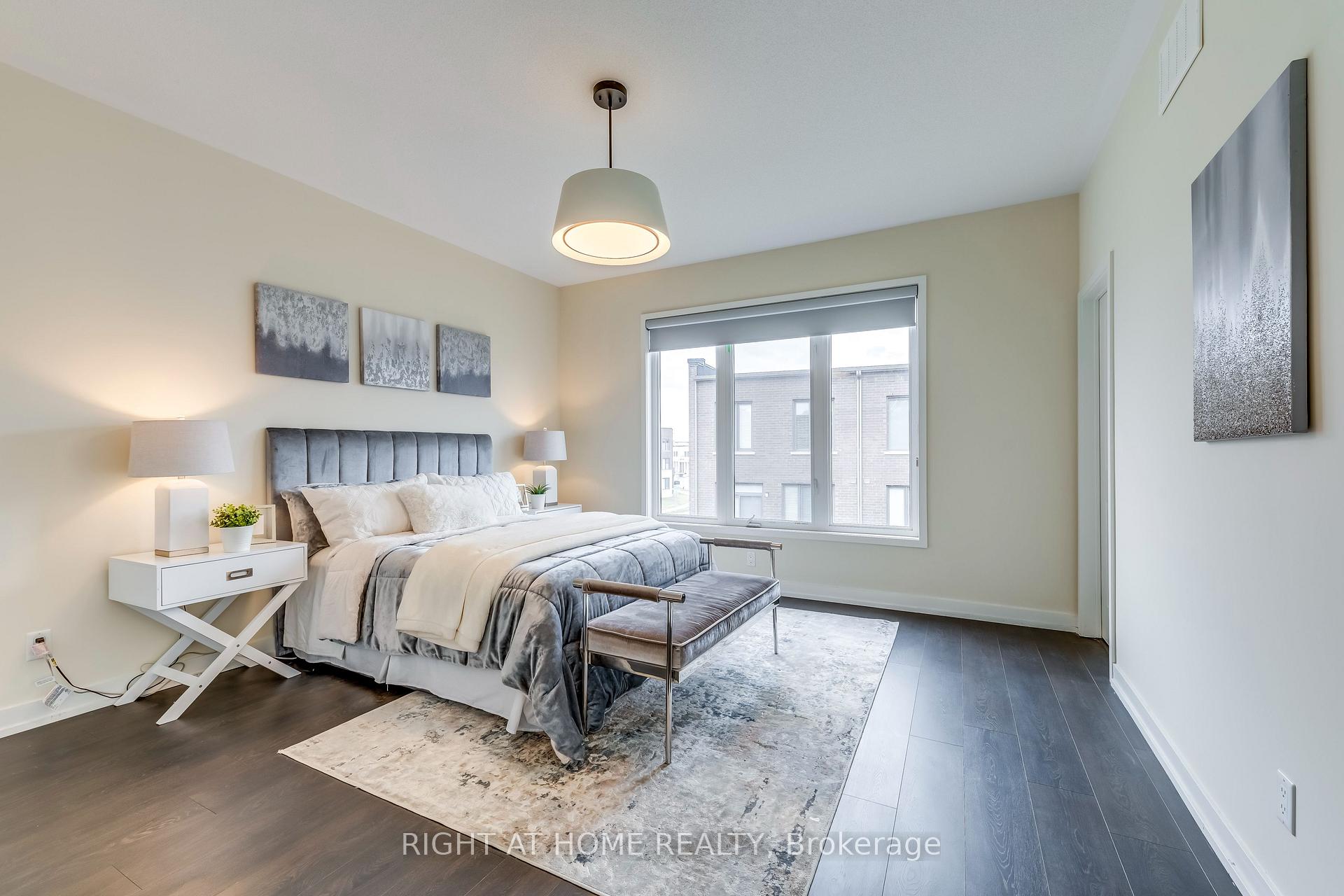 Photo 19 of 272 Squire Crescent, Oakville, Glenorchy — HOMEH