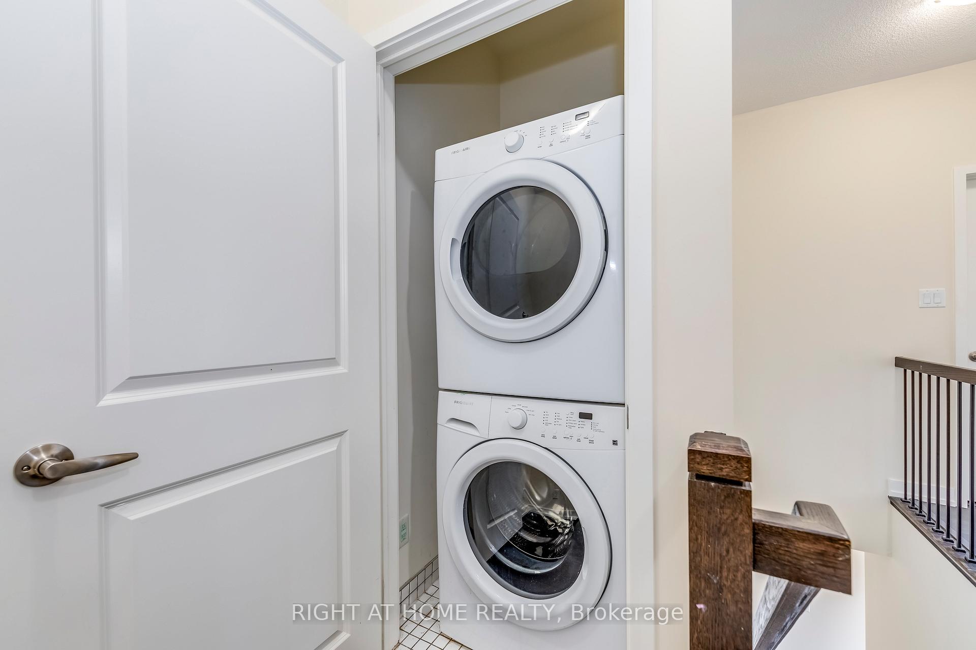 Photo 25 of 272 Squire Crescent, Oakville, Glenorchy — HOMEH