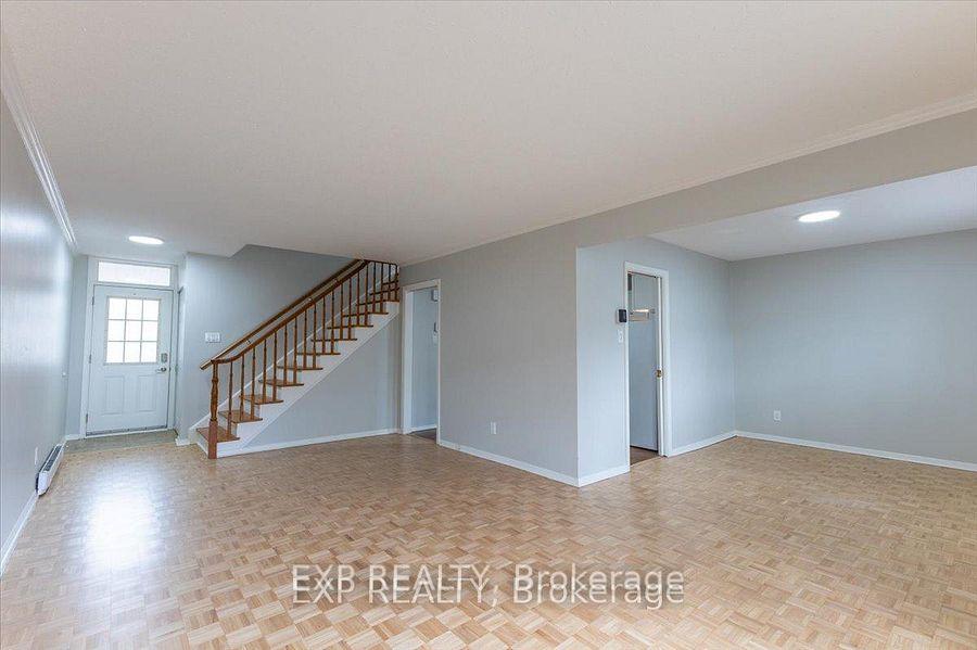 Photo 6 of 15 Jansen Road, Ottawa, Sheahan Estates/Trend Village — HOMEH