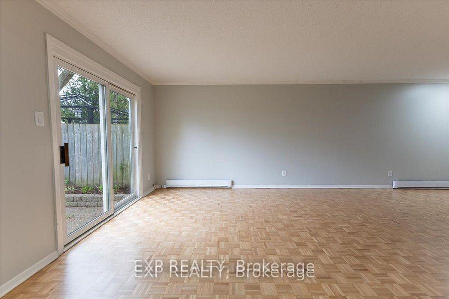 Photo 12 of 15 Jansen Road, Ottawa, Sheahan Estates/Trend Village — HOMEH
