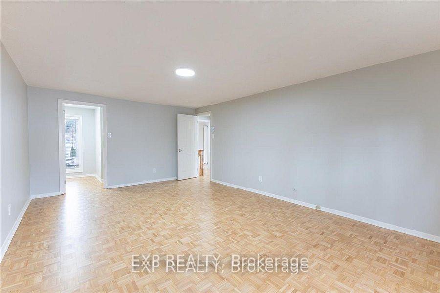 Photo 26 of 15 Jansen Road, Ottawa, Sheahan Estates/Trend Village — HOMEH