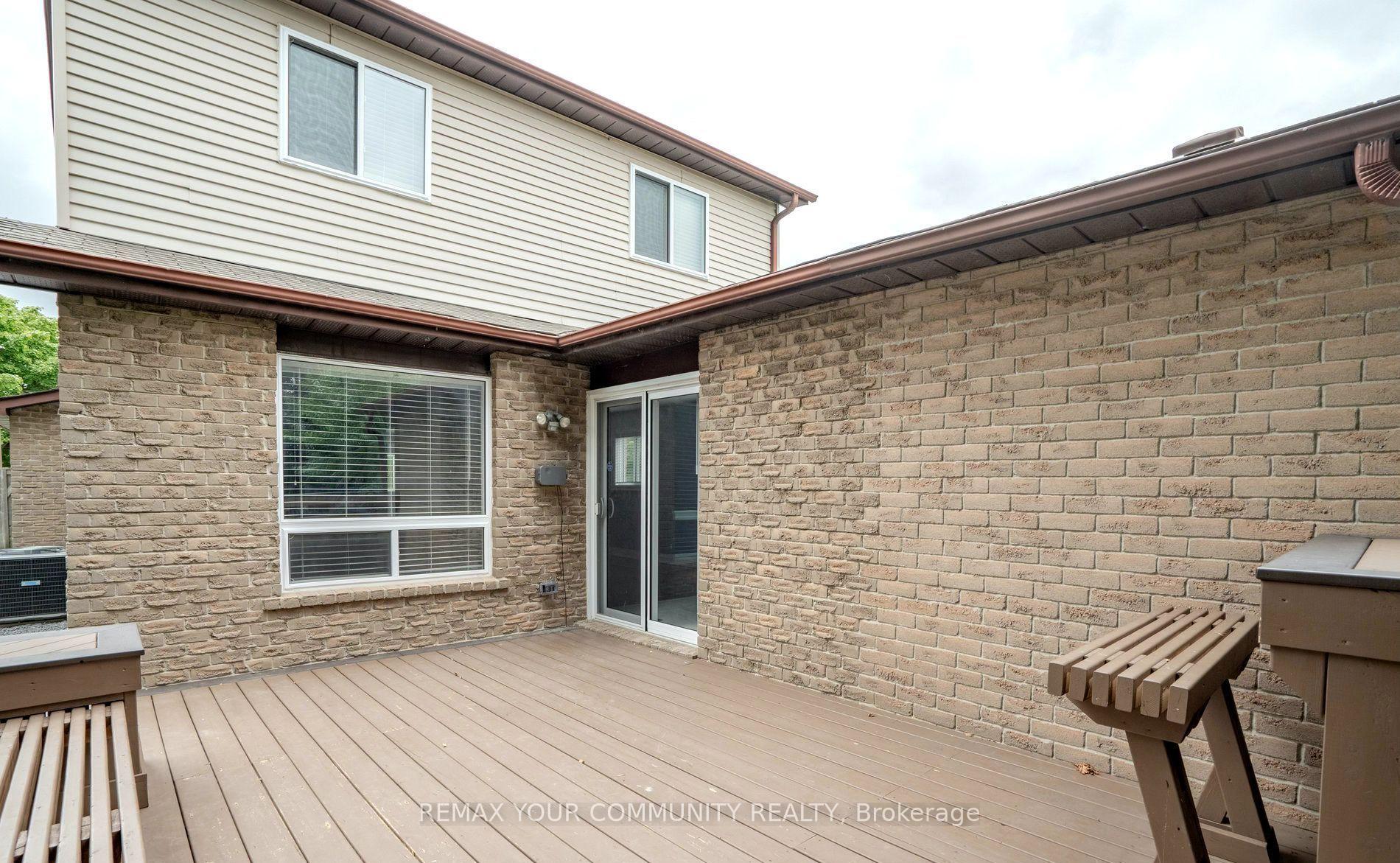 Photo 35 of 700 Stonepath Circle, Pickering, Amberlea — HOMEH