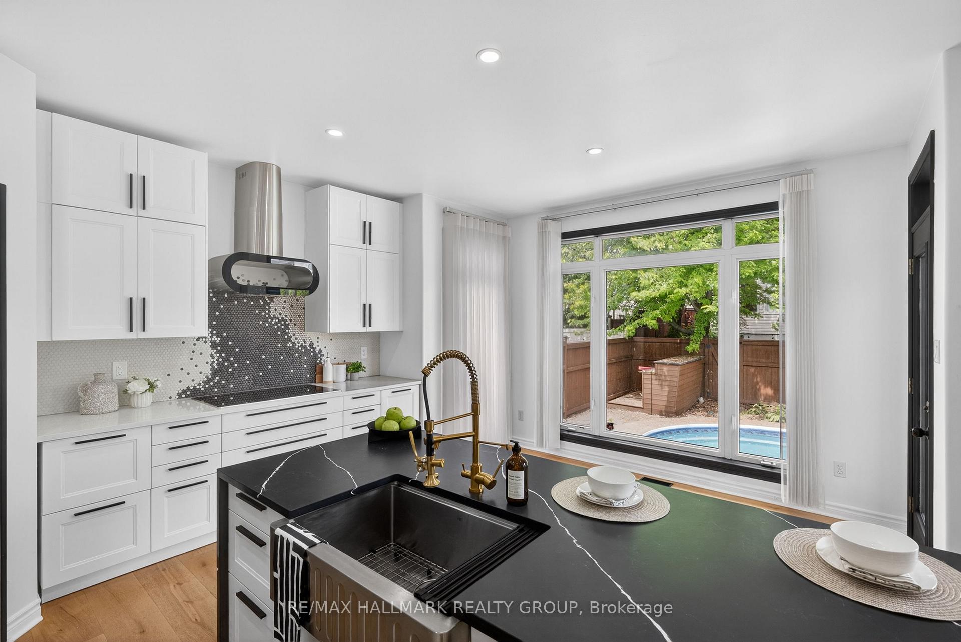 Photo 19 of 520 Mazari Crescent, Ottawa, Stittsville (South) — HOMEH