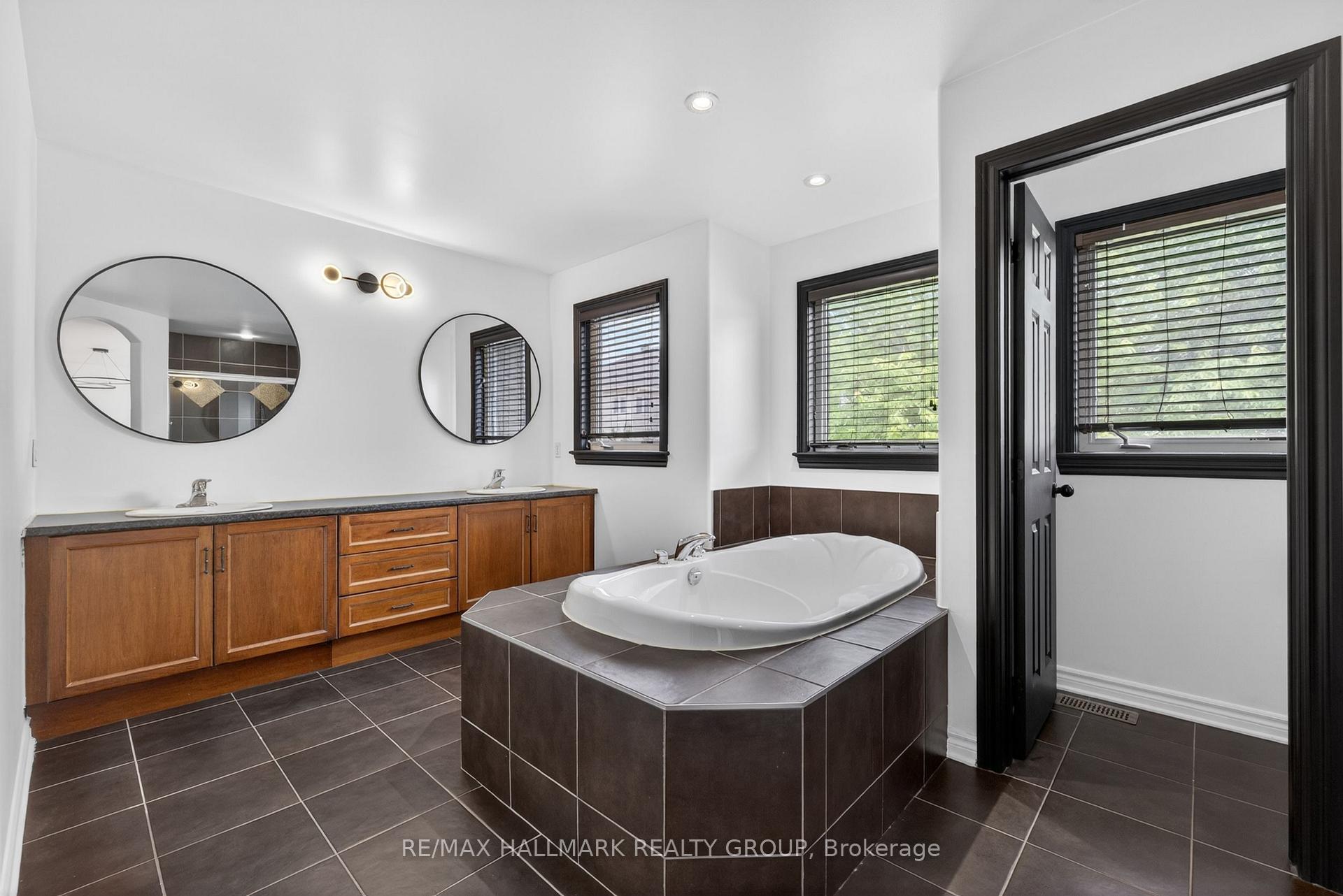 Photo 32 of 520 Mazari Crescent, Ottawa, Stittsville (South) — HOMEH