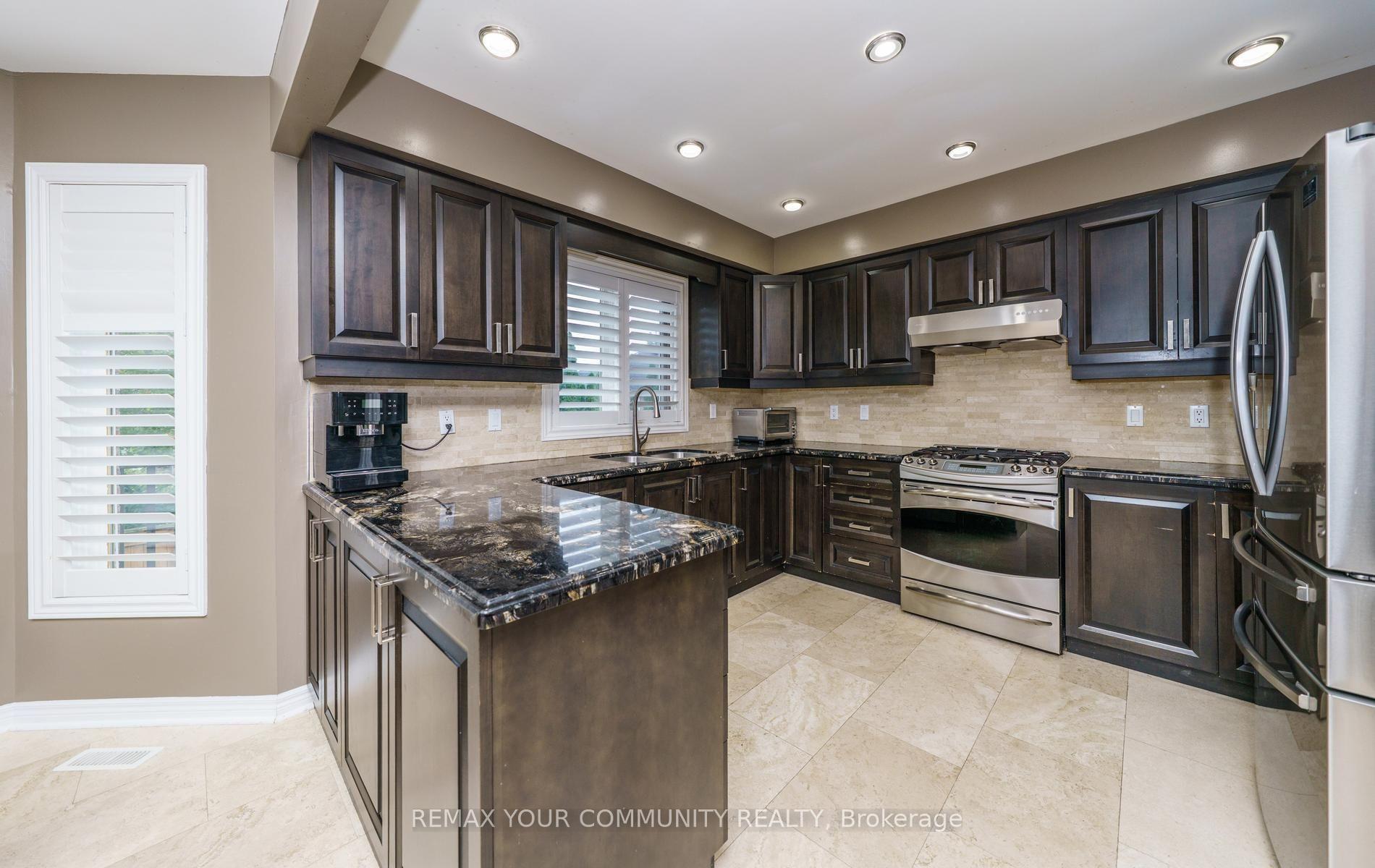 Photo 31 of 11 Hans Drive, Markham, Cachet — HOMEH