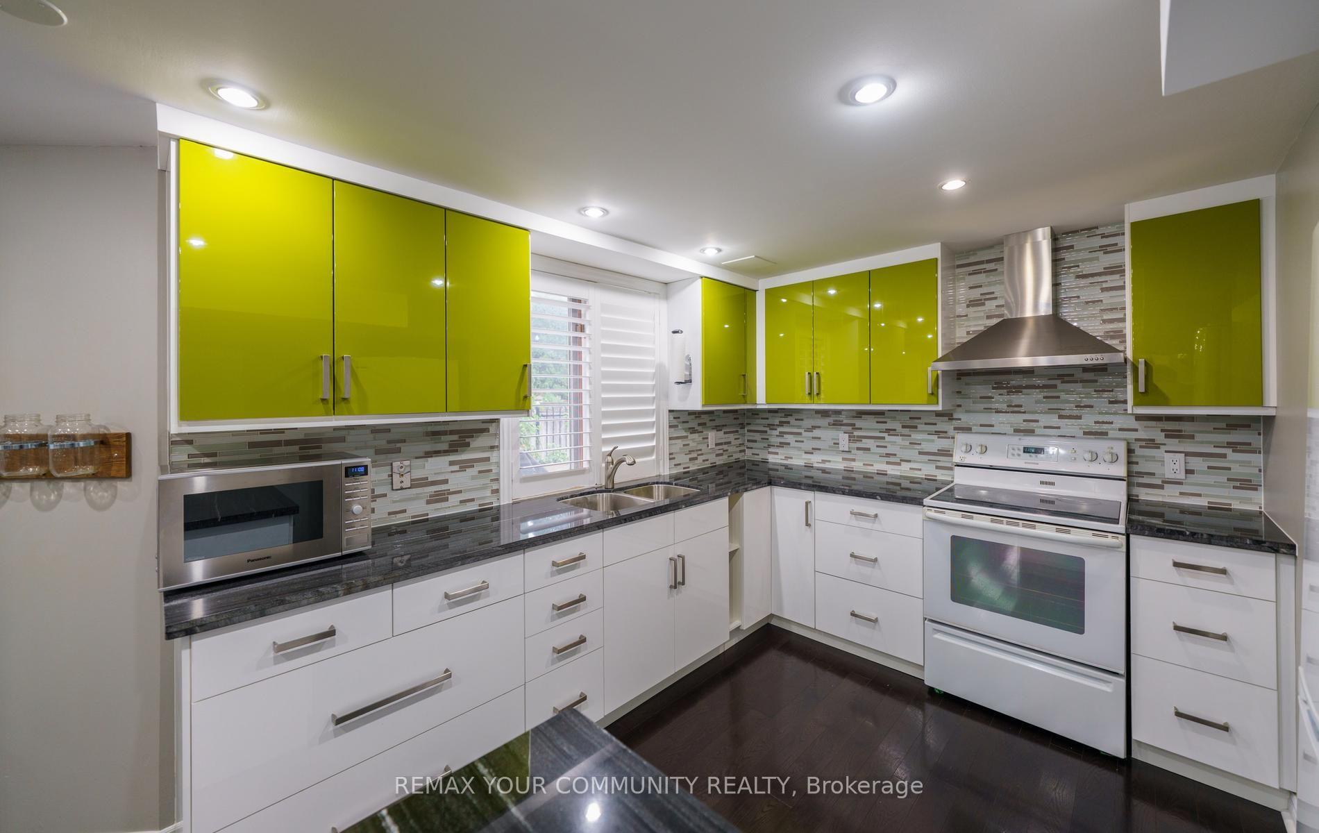 Photo 72 of 11 Hans Drive, Markham, Cachet — HOMEH