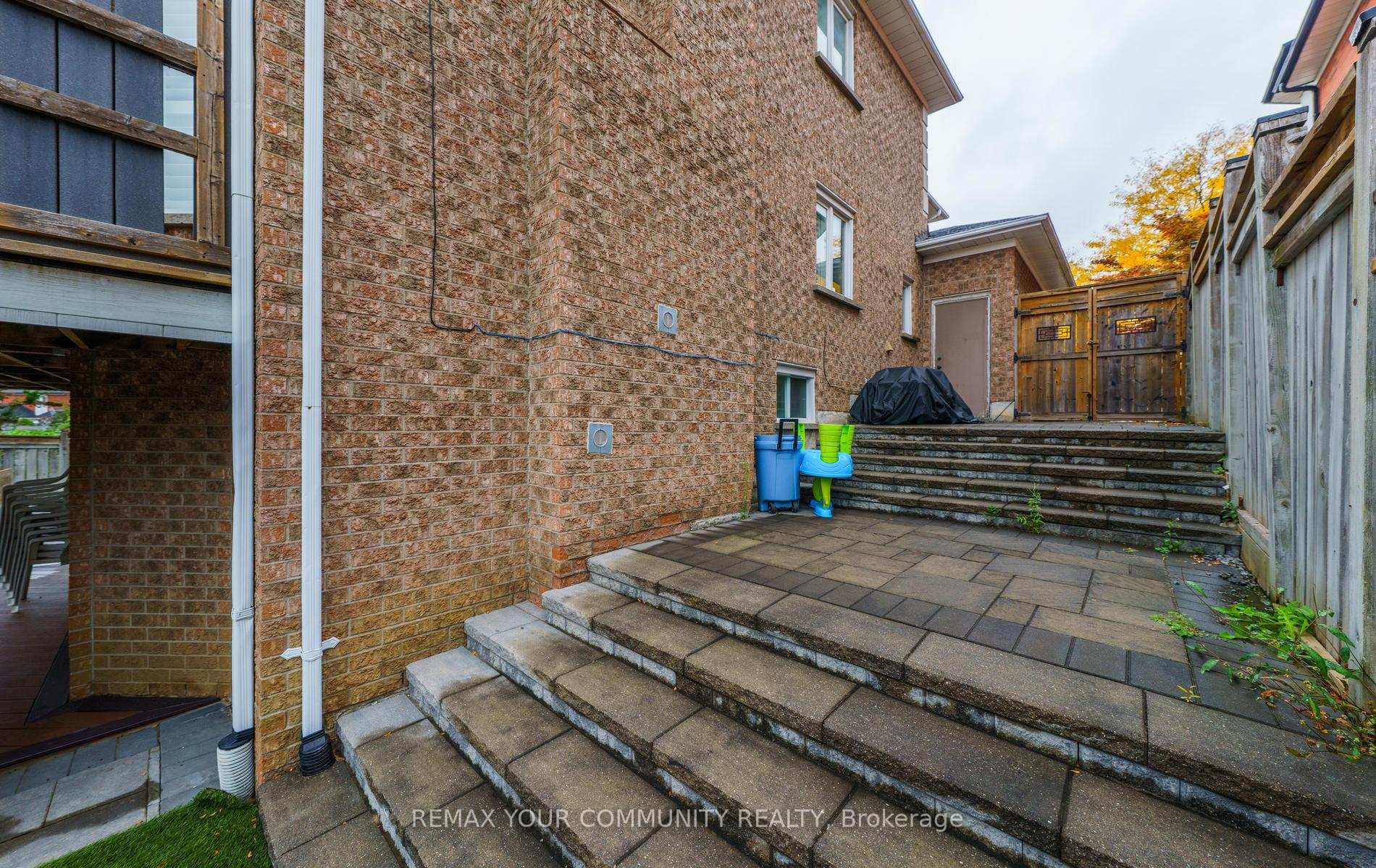 Photo 92 of 11 Hans Drive, Markham, Cachet — HOMEH