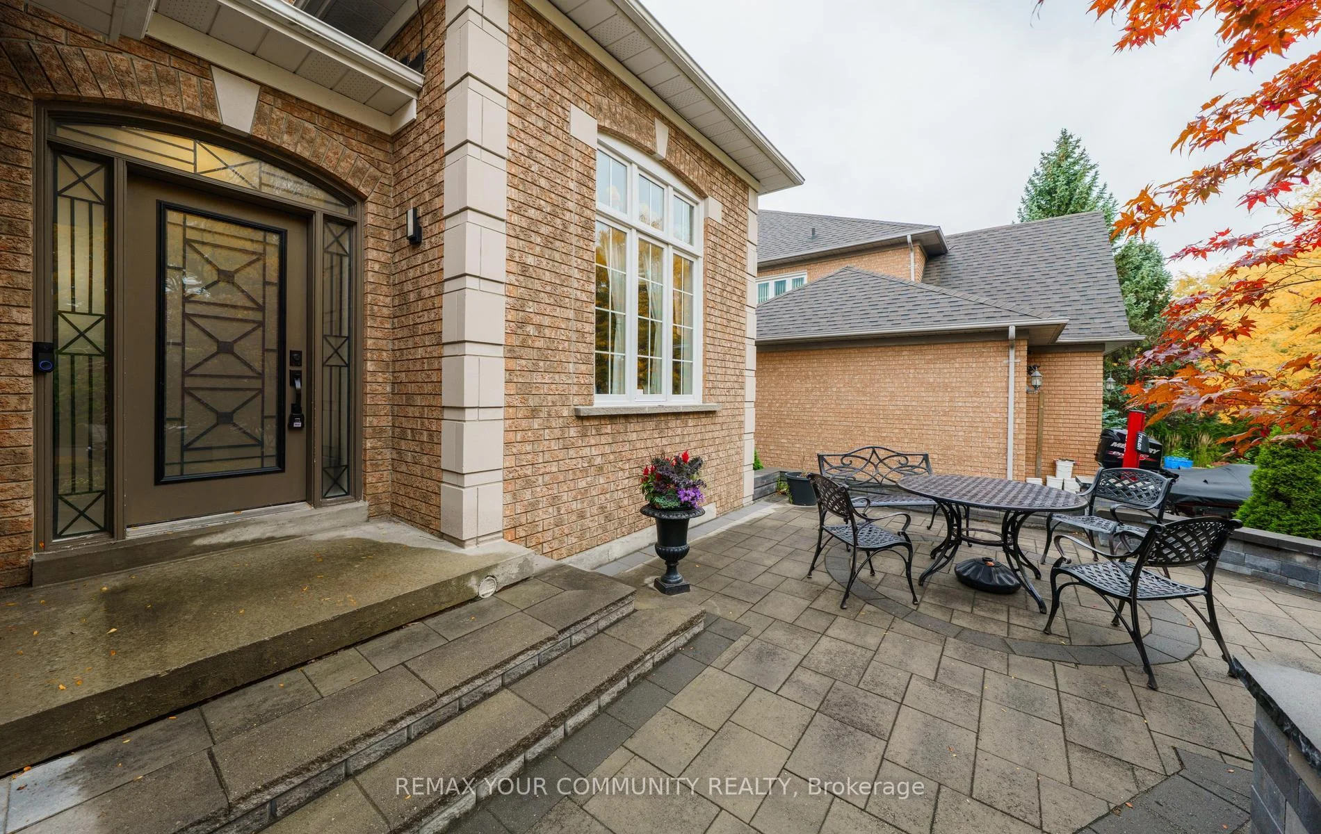 Photo 8 of 11 Hans Drive, Markham, Cachet — HOMEH