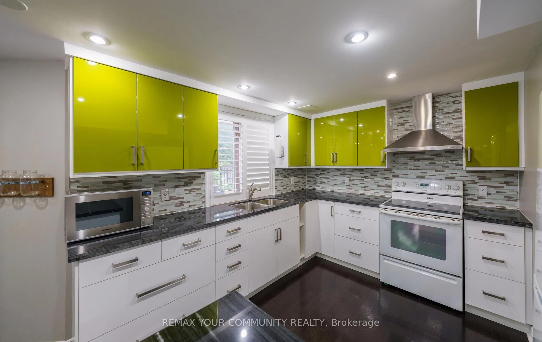 Photo 71 of 11 Hans Drive, Markham, Cachet — HOMEH
