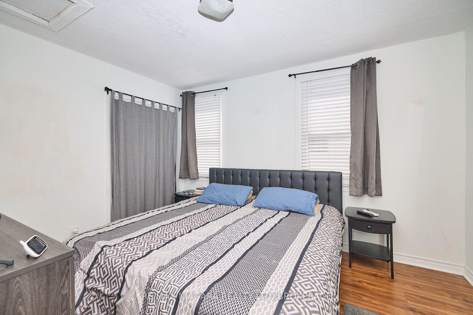 Photo 9 of 44 Churchill Street, St. Catharines, Western Hill — HOMEH