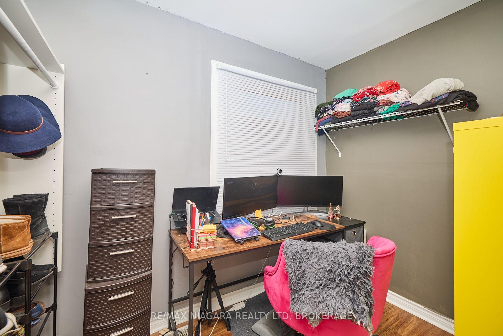 Photo 11 of 44 Churchill Street, St. Catharines, Western Hill — HOMEH