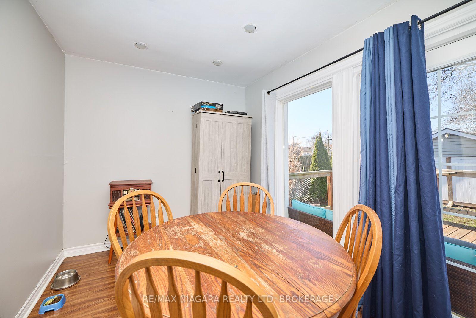 Photo 16 of 44 Churchill Street, St. Catharines, Western Hill — HOMEH