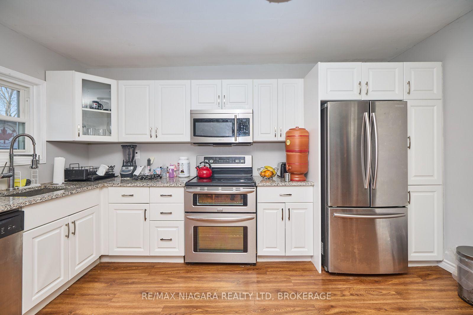Photo 17 of 44 Churchill Street, St. Catharines, Western Hill — HOMEH