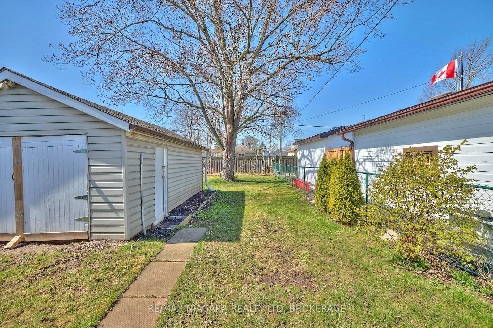 Photo 19 of 44 Churchill Street, St. Catharines, Western Hill — HOMEH