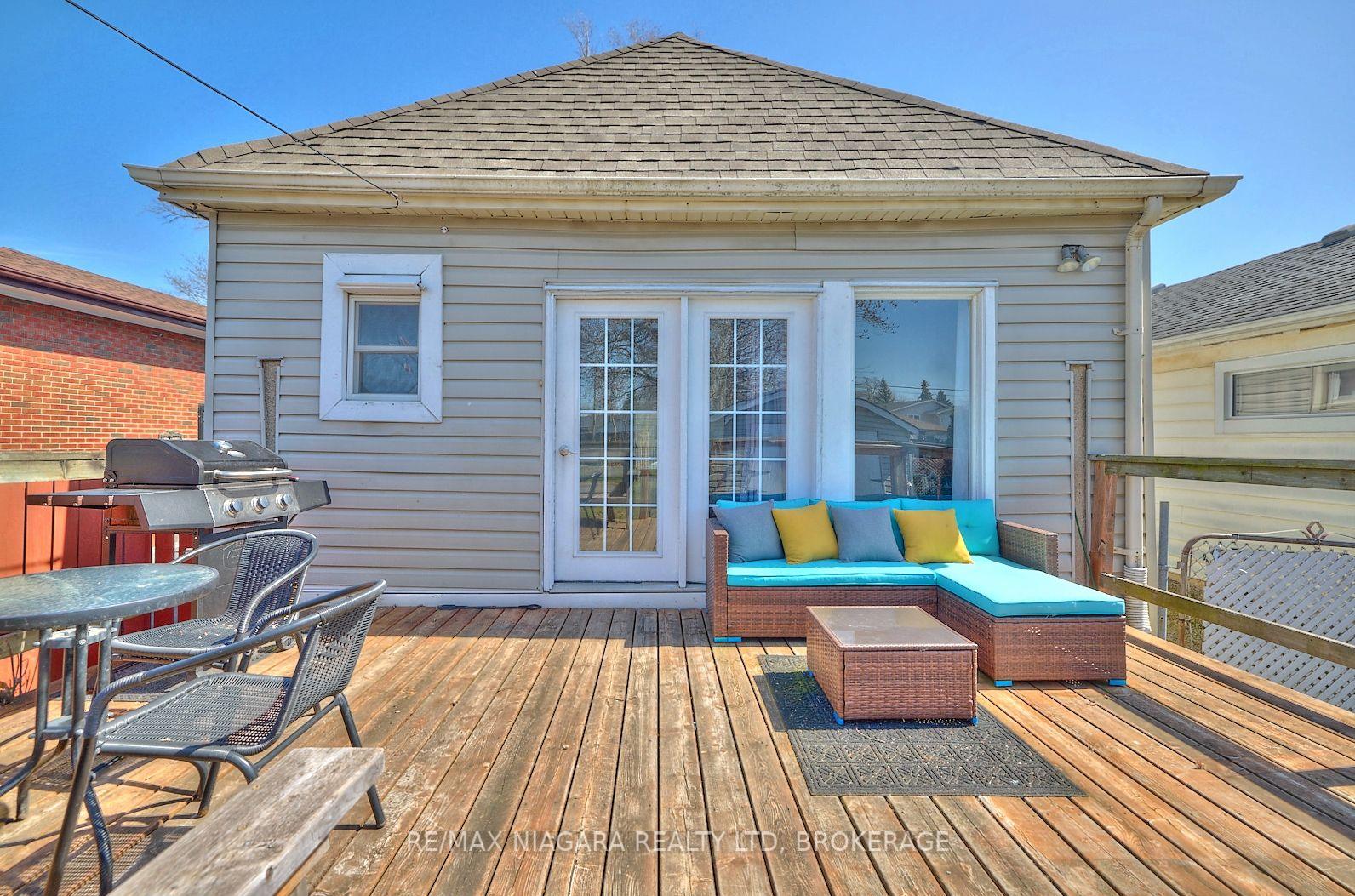 Photo 24 of 44 Churchill Street, St. Catharines, Western Hill — HOMEH