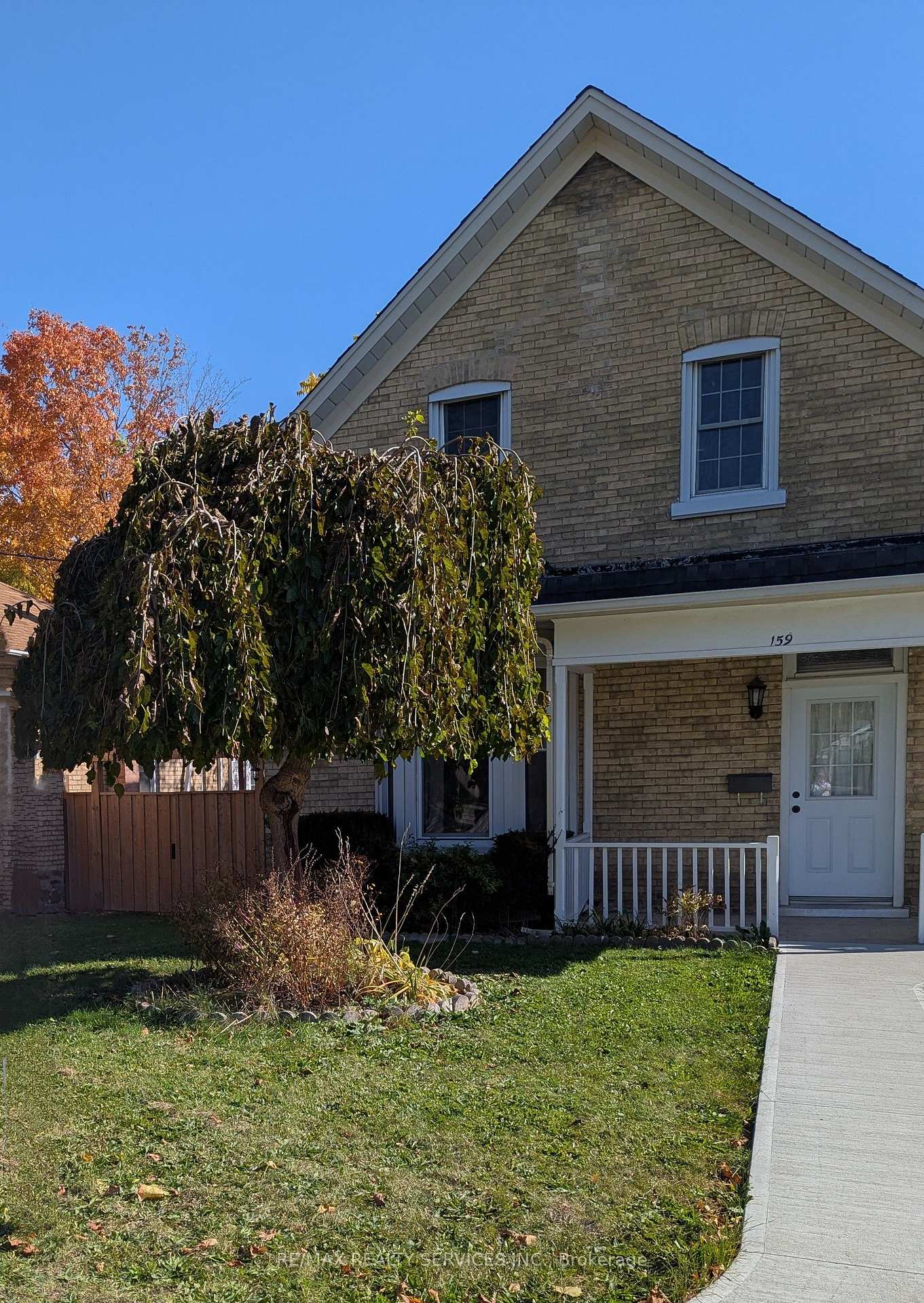 Photo 2 of 159 Wellington Street, Cambridge, East Galt — HOMEH