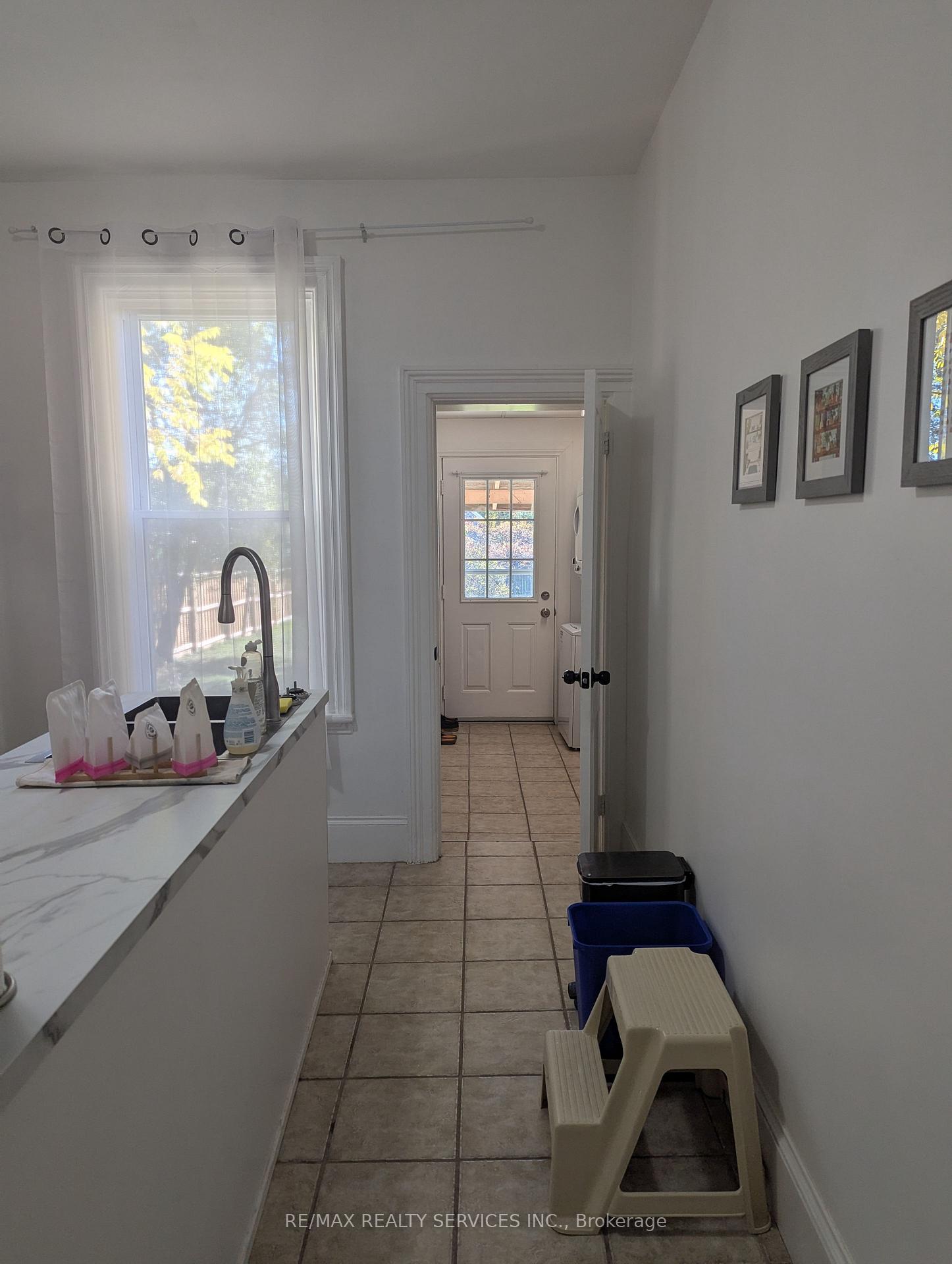 Photo 9 of 159 Wellington Street, Cambridge, East Galt — HOMEH