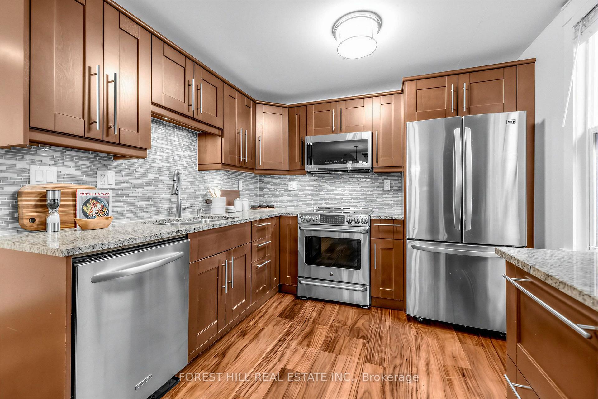 Photo 15 of 71 Emerson Avenue, Toronto, Dovercourt-Wallace Emerson-Junction — HOMEH