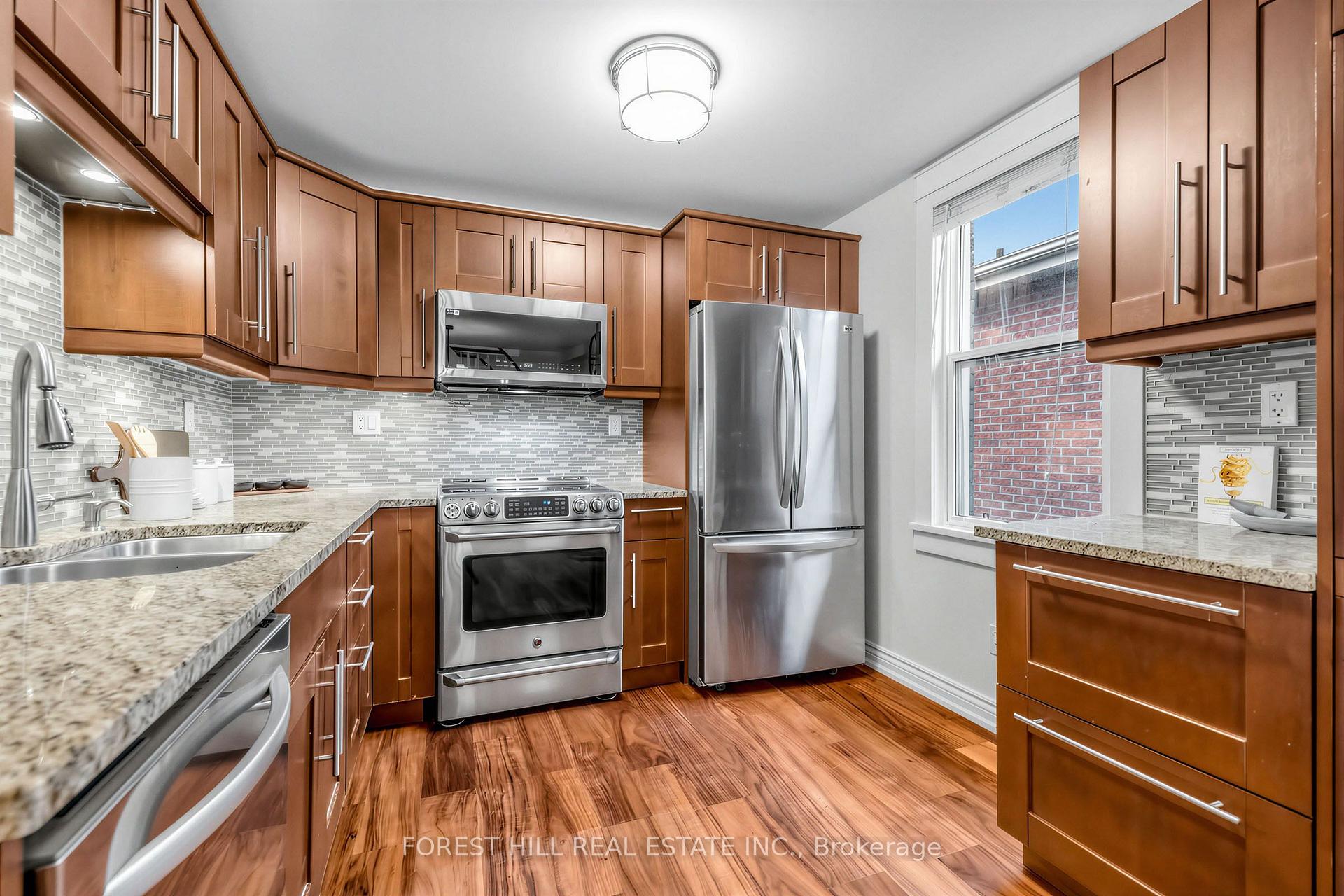 Photo 16 of 71 Emerson Avenue, Toronto, Dovercourt-Wallace Emerson-Junction — HOMEH