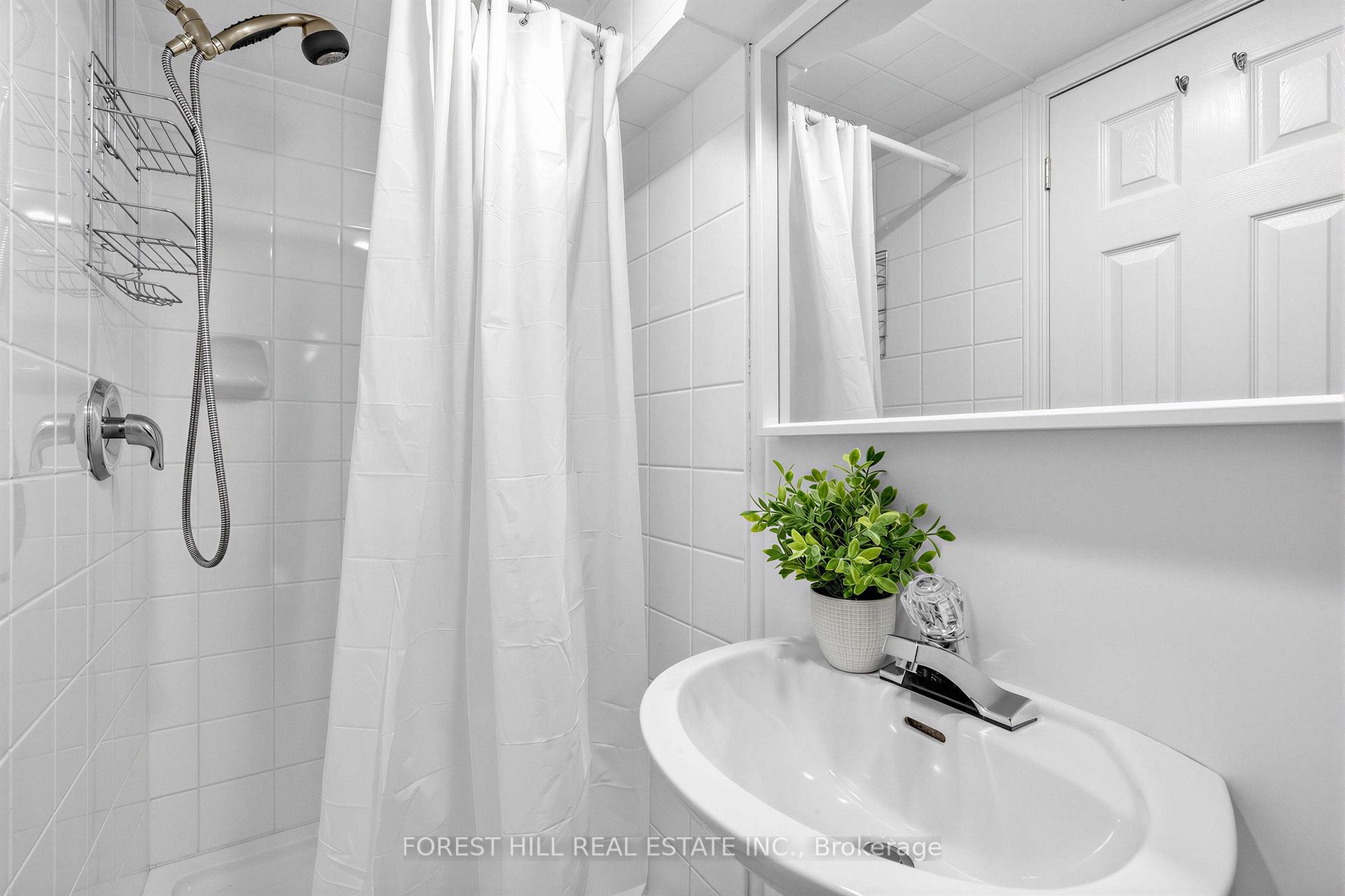 Photo 43 of 71 Emerson Avenue, Toronto, Dovercourt-Wallace Emerson-Junction — HOMEH