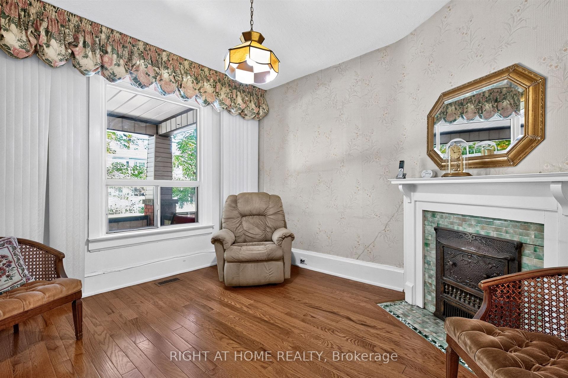 Photo 7 of 431 Lansdowne Avenue, Toronto, Dufferin Grove — HOMEH