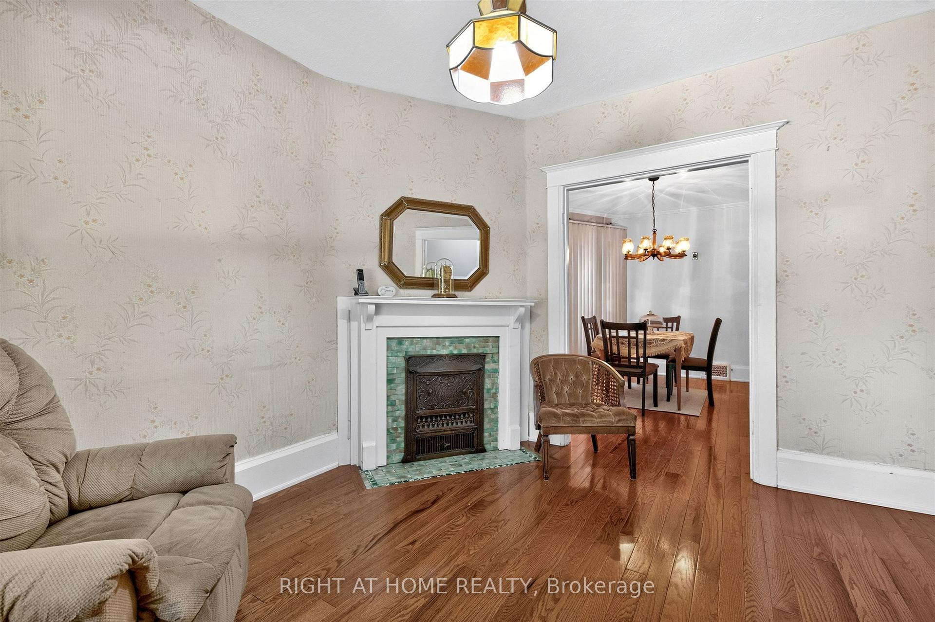 Photo 8 of 431 Lansdowne Avenue, Toronto, Dufferin Grove — HOMEH
