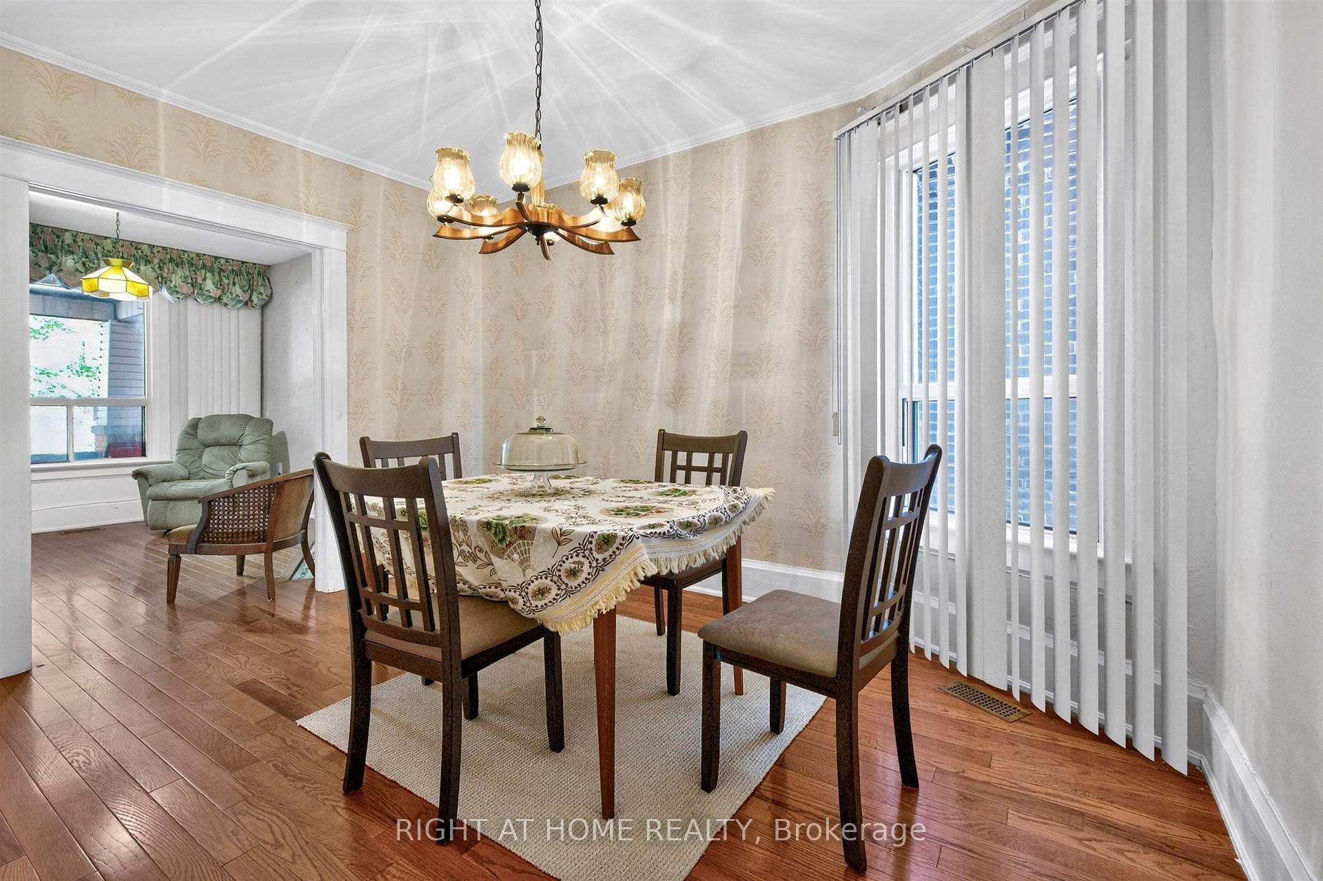 Photo 9 of 431 Lansdowne Avenue, Toronto, Dufferin Grove — HOMEH