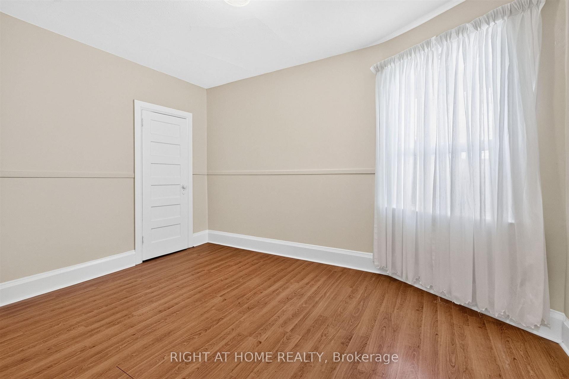 Photo 17 of 431 Lansdowne Avenue, Toronto, Dufferin Grove — HOMEH