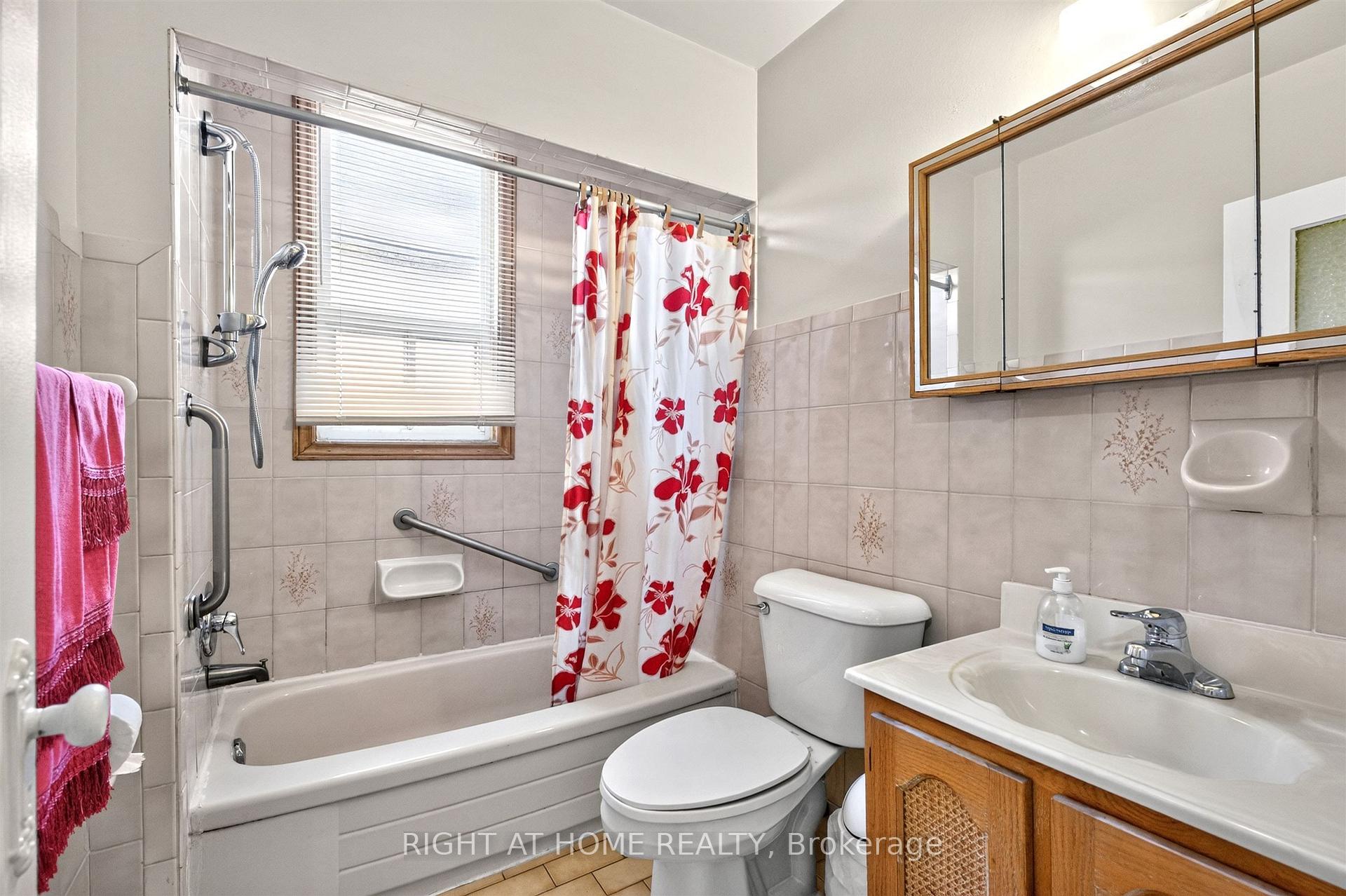 Photo 20 of 431 Lansdowne Avenue, Toronto, Dufferin Grove — HOMEH