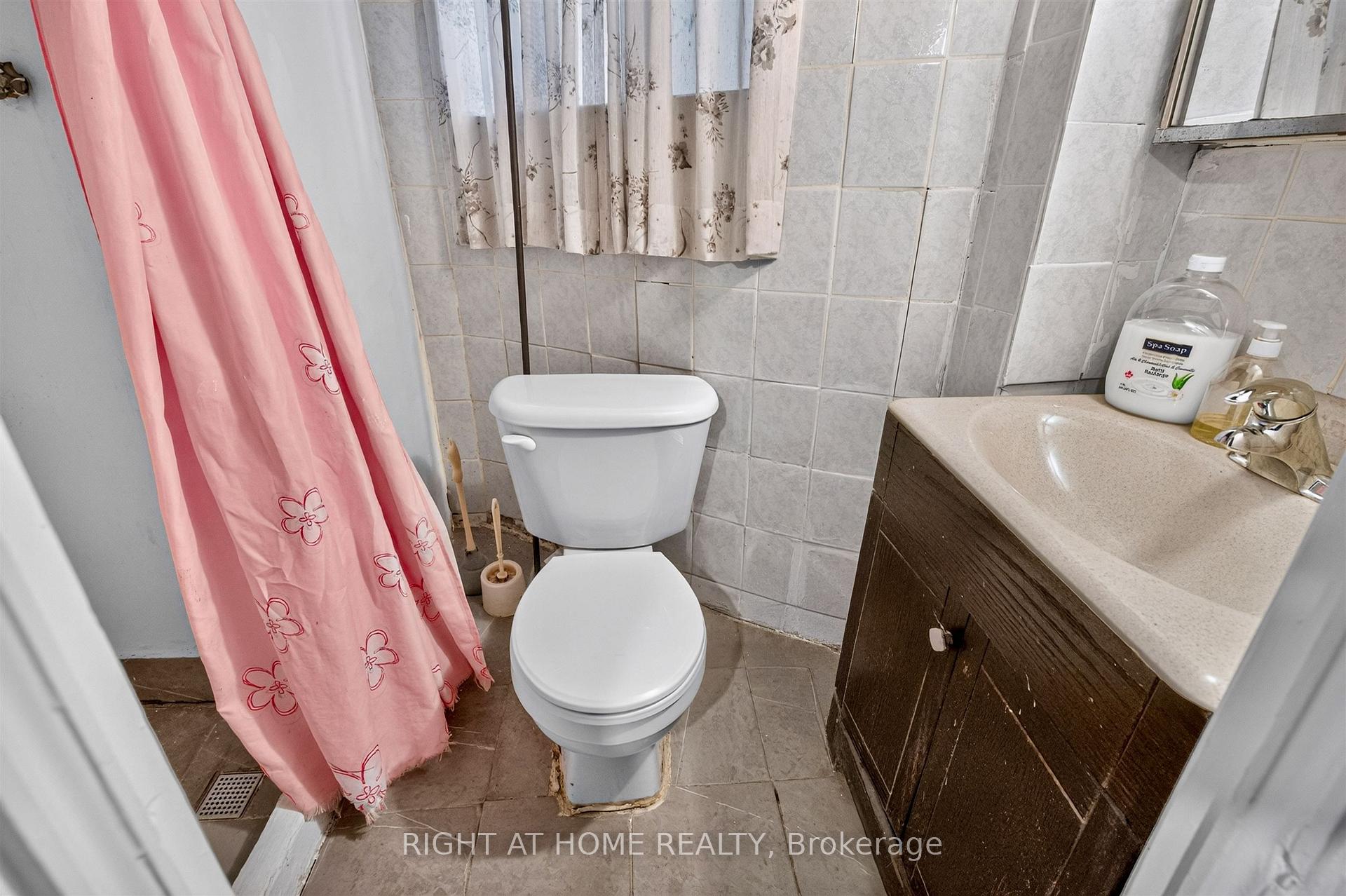 Photo 23 of 431 Lansdowne Avenue, Toronto, Dufferin Grove — HOMEH